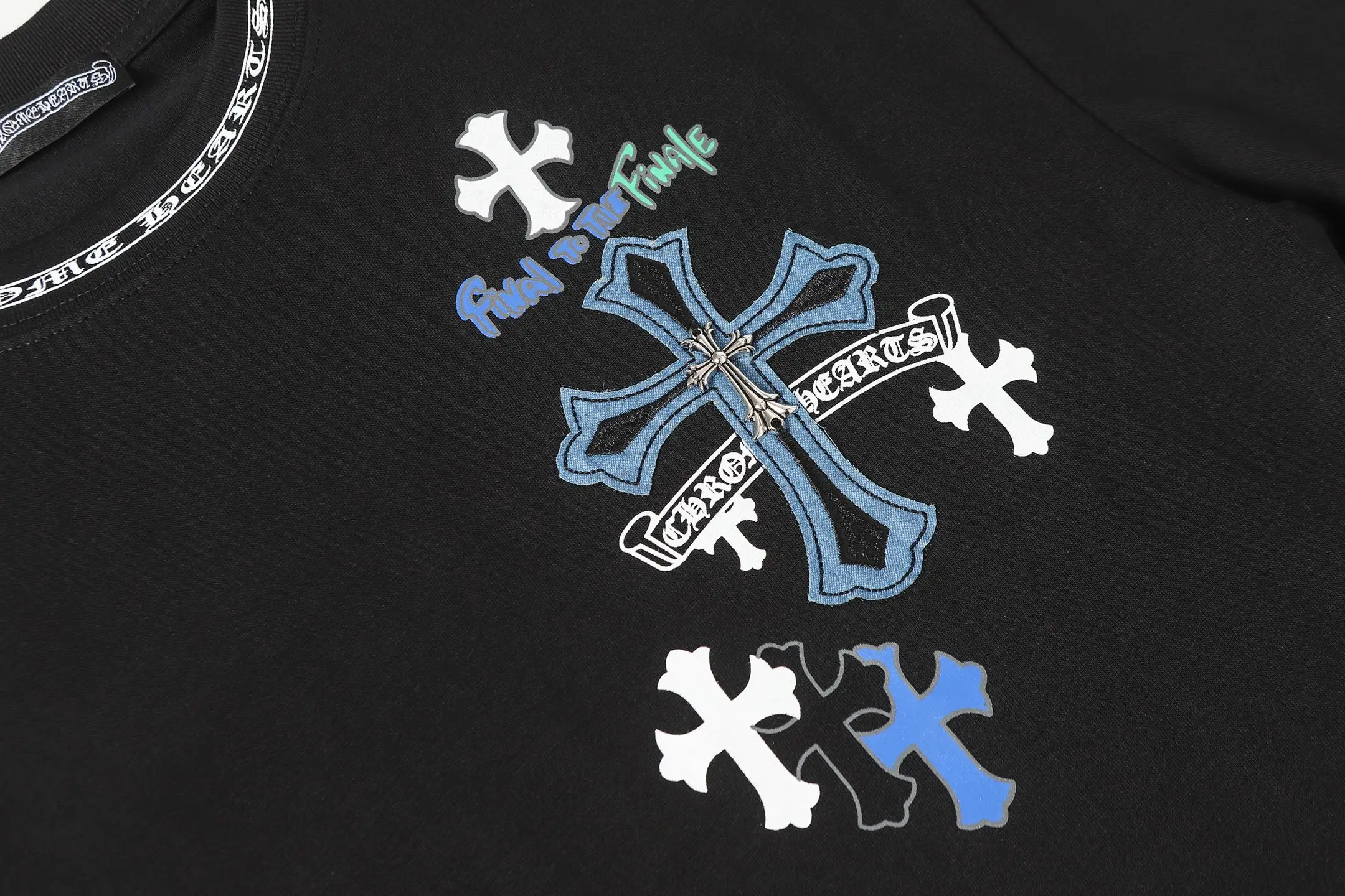 Cross Patch Embroidered Cotton T-Shirt D10514092 — view 6