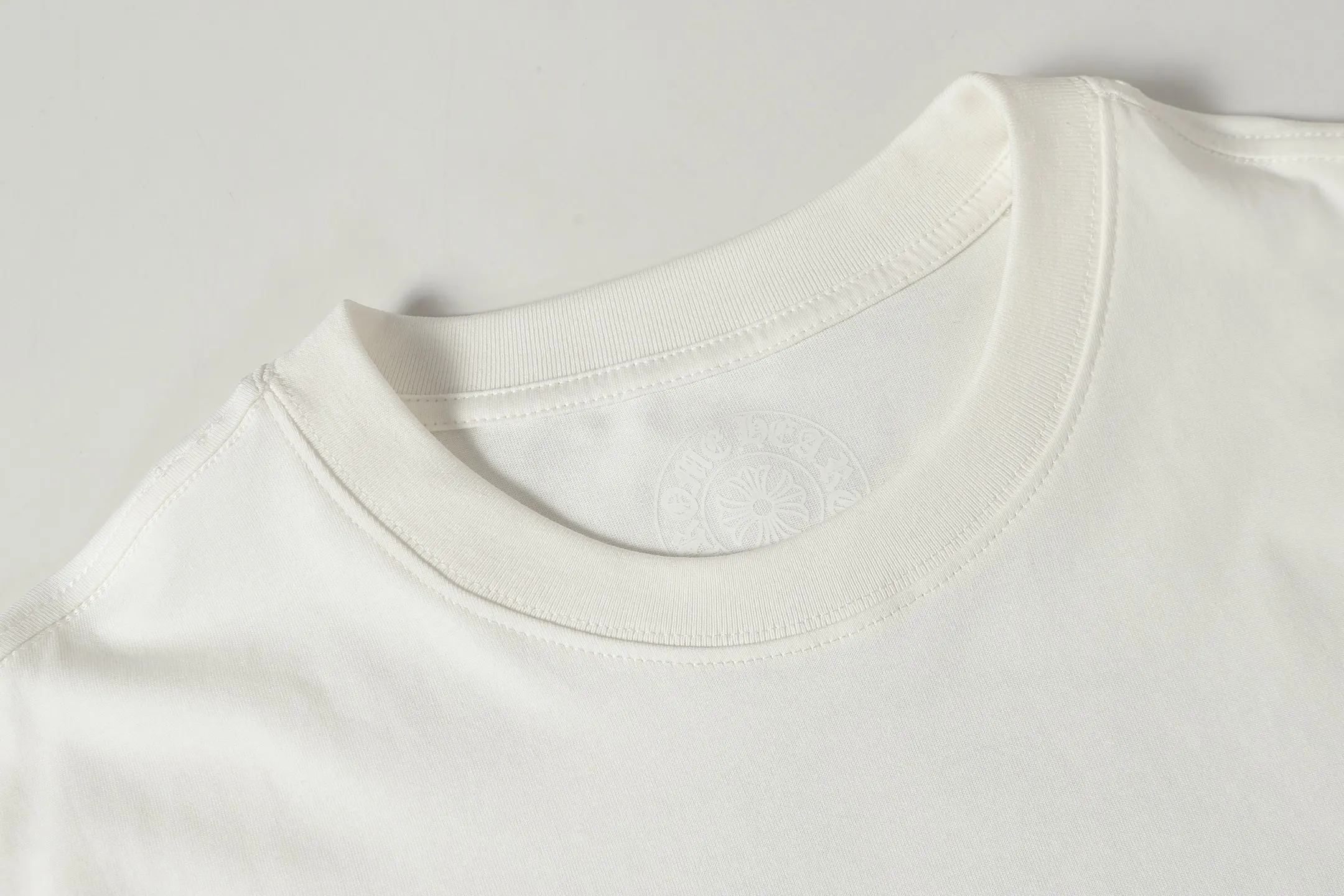 City Limited Horseshoe Graphic T-Shirt D9513937 — view 4