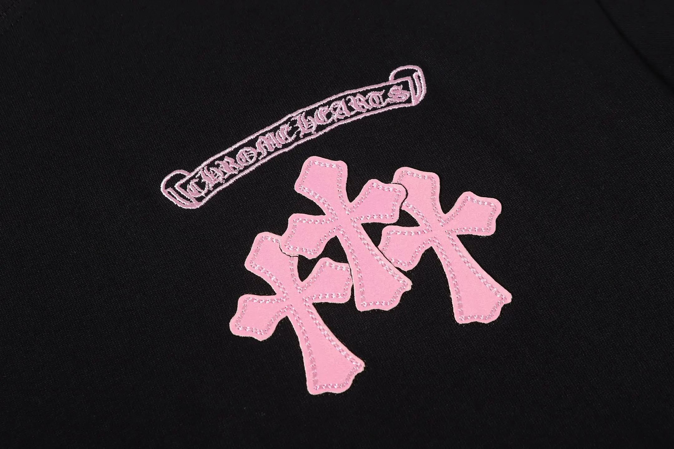 Caution Graffiti Embroidered Cotton T-Shirt D10014069 — view 7