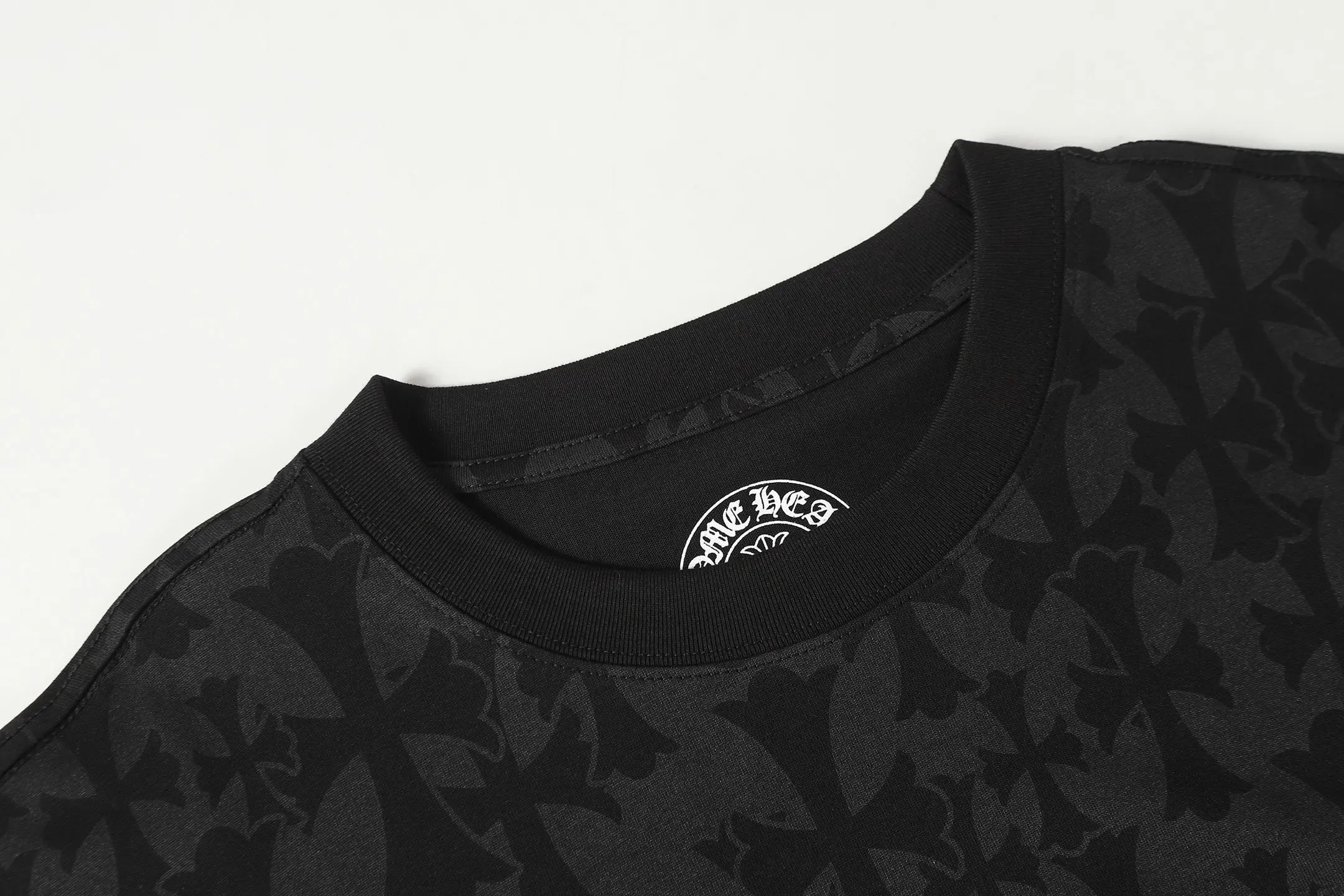 Monogram Cross Print Oversized T-Shirt D10513913 — view 4