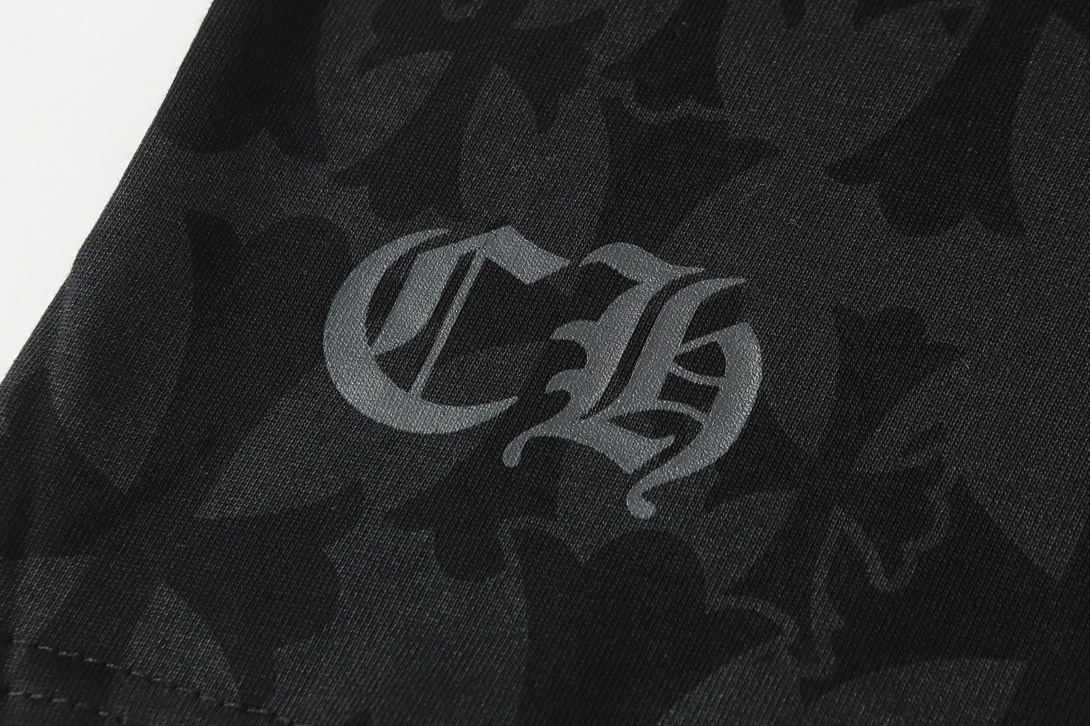 Monogram Cross Print Oversized T-Shirt D10513913 — view 8