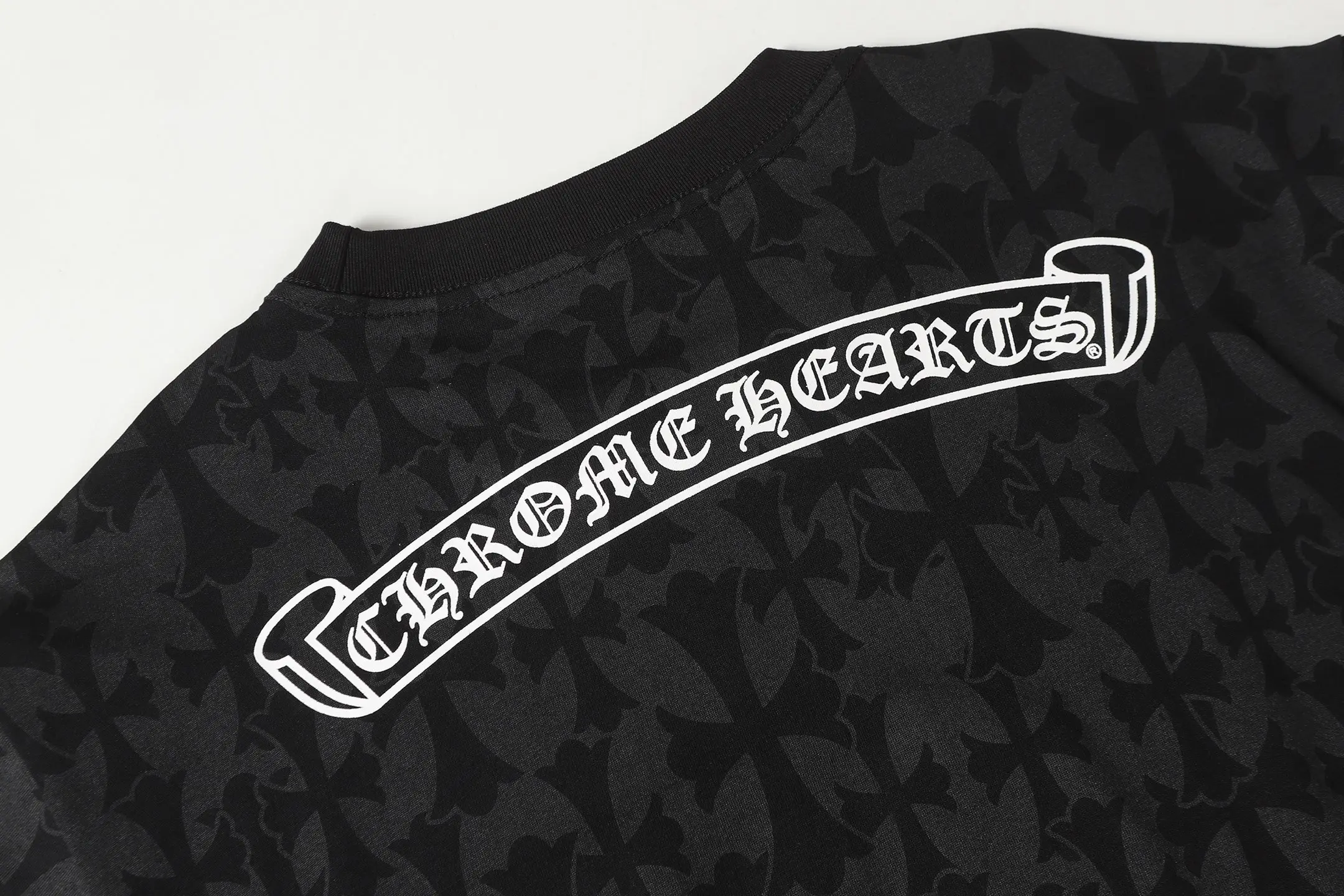 Monogram Cross Print Oversized T-Shirt D10513913 — view 9