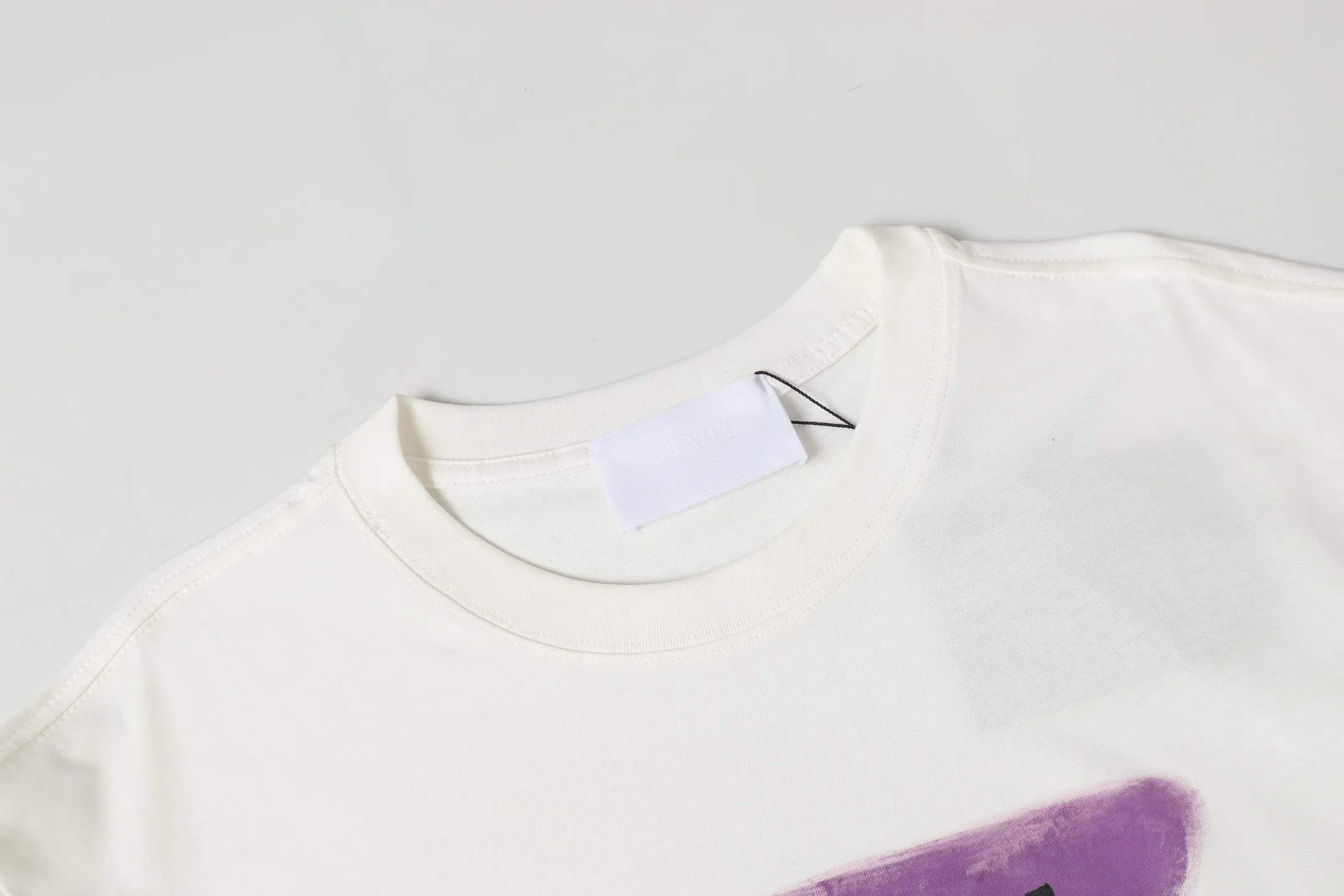 Hand-Painted Logo Cotton T-Shirt D9014121 — view 3