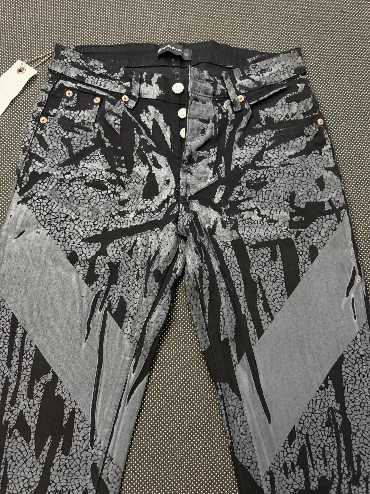 Coated Pattern Slim-Fit Jeans D16023155 — view 12