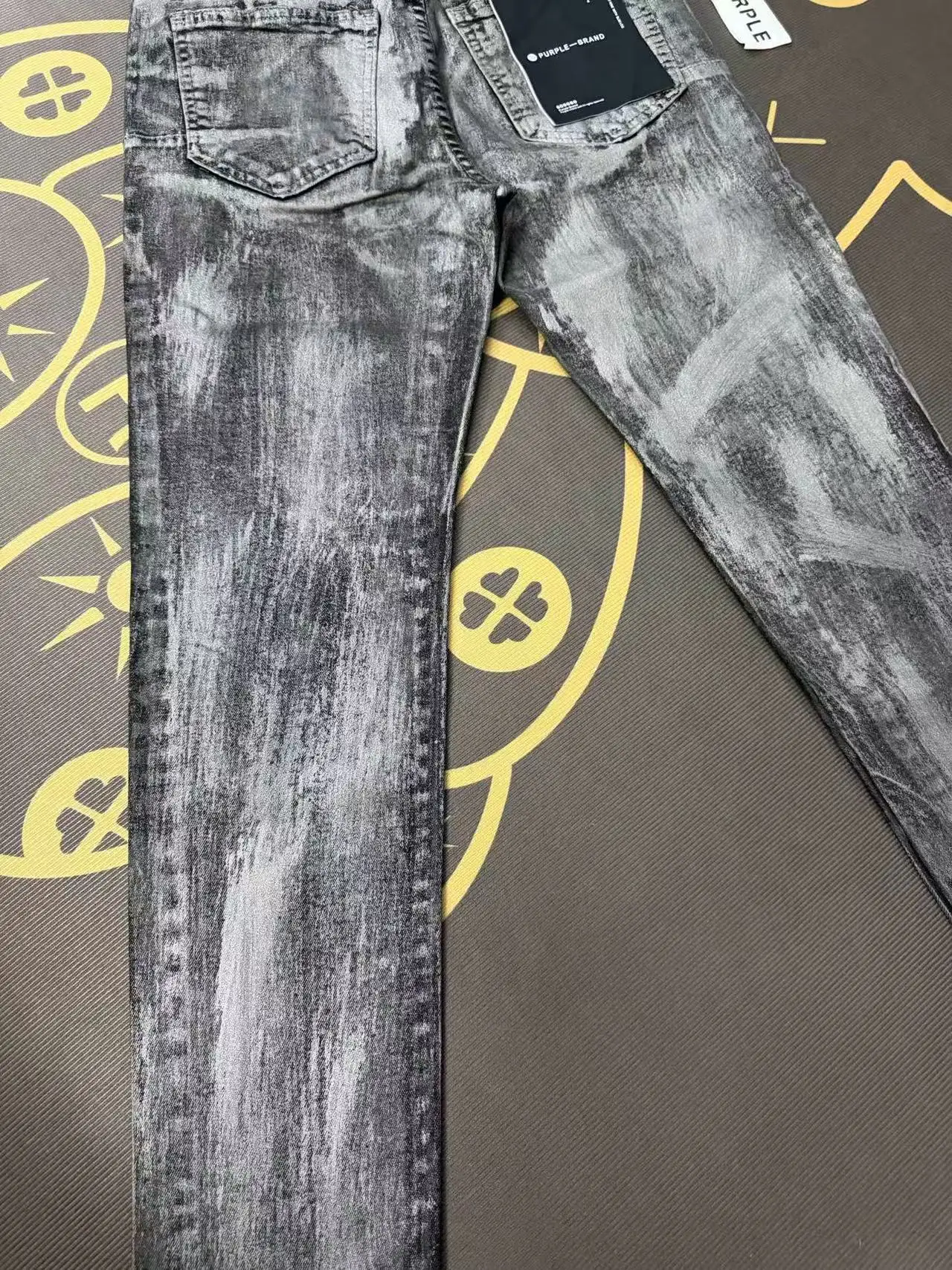 Tie-Dye Graffiti Print Slim-Fit Jeans D16523148 — view 17