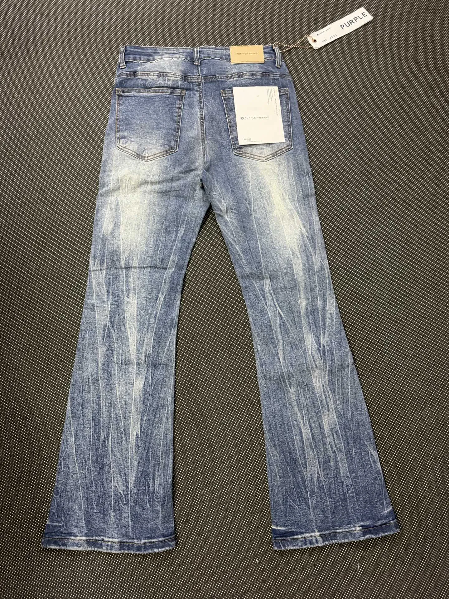Distressed Flare-Leg Jeans D15323146 — view 2