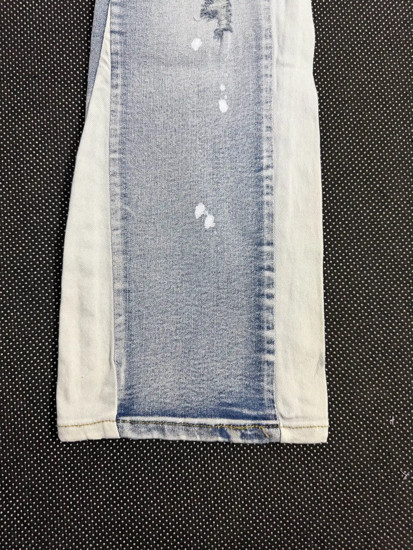 Distressed Paint-Splatter Flared Jeans D16023144 — view 9