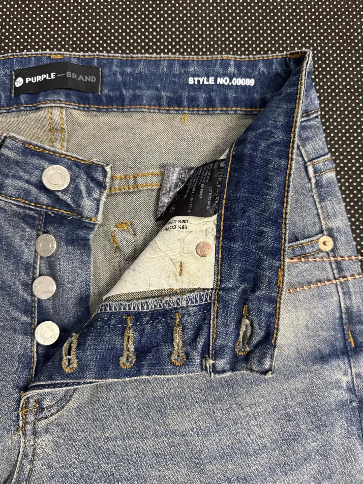 Distressed Slim-Fit Patchwork Jeans D19023141 — view 4