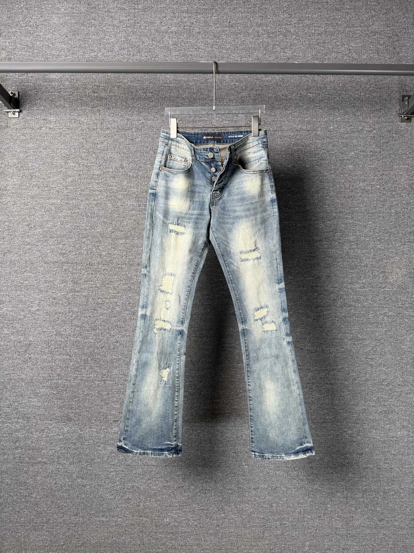 Distressed Slim-Fit Patchwork Jeans D19023141 — view 11