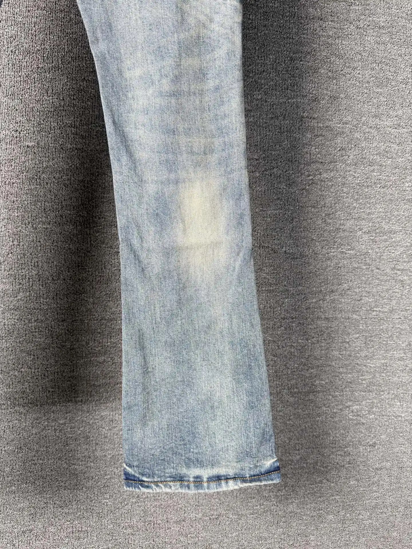 Distressed Slim-Fit Patchwork Jeans D19023141 — view 22