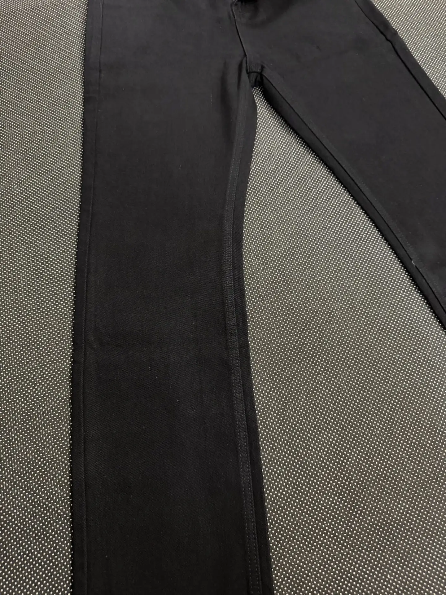 Straight-Leg Embroidered Logo Jeans D17023136 — view 4