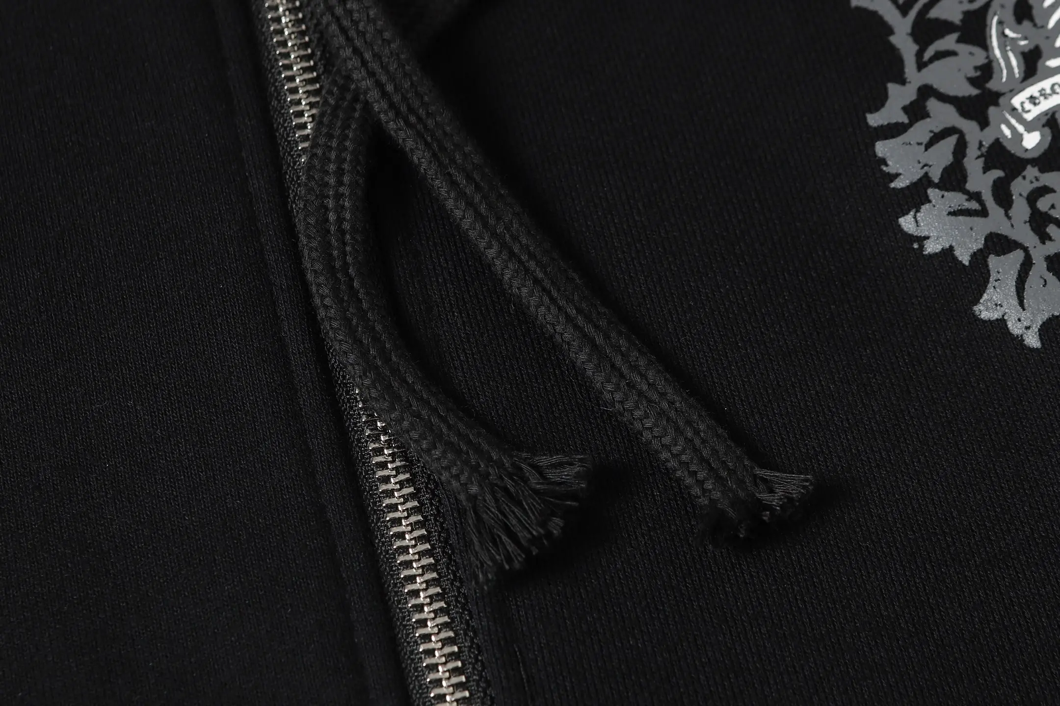Dagger Print Zip-Up Hoodie D14513897 — view 12