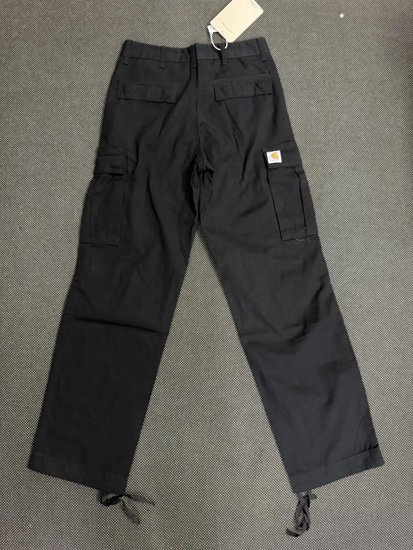 Relaxed-Fit Multi-Pocket Cargo Trousers D19023134 — view 6
