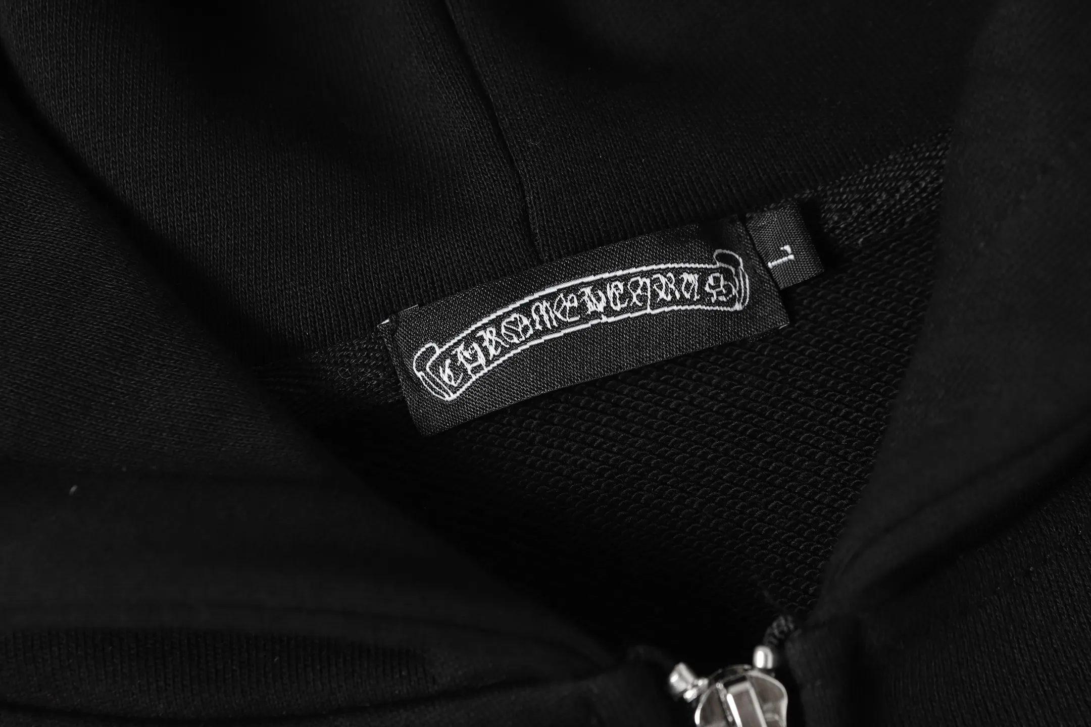 Cross Patch Zip-Up Hoodie D15013986 — view 5