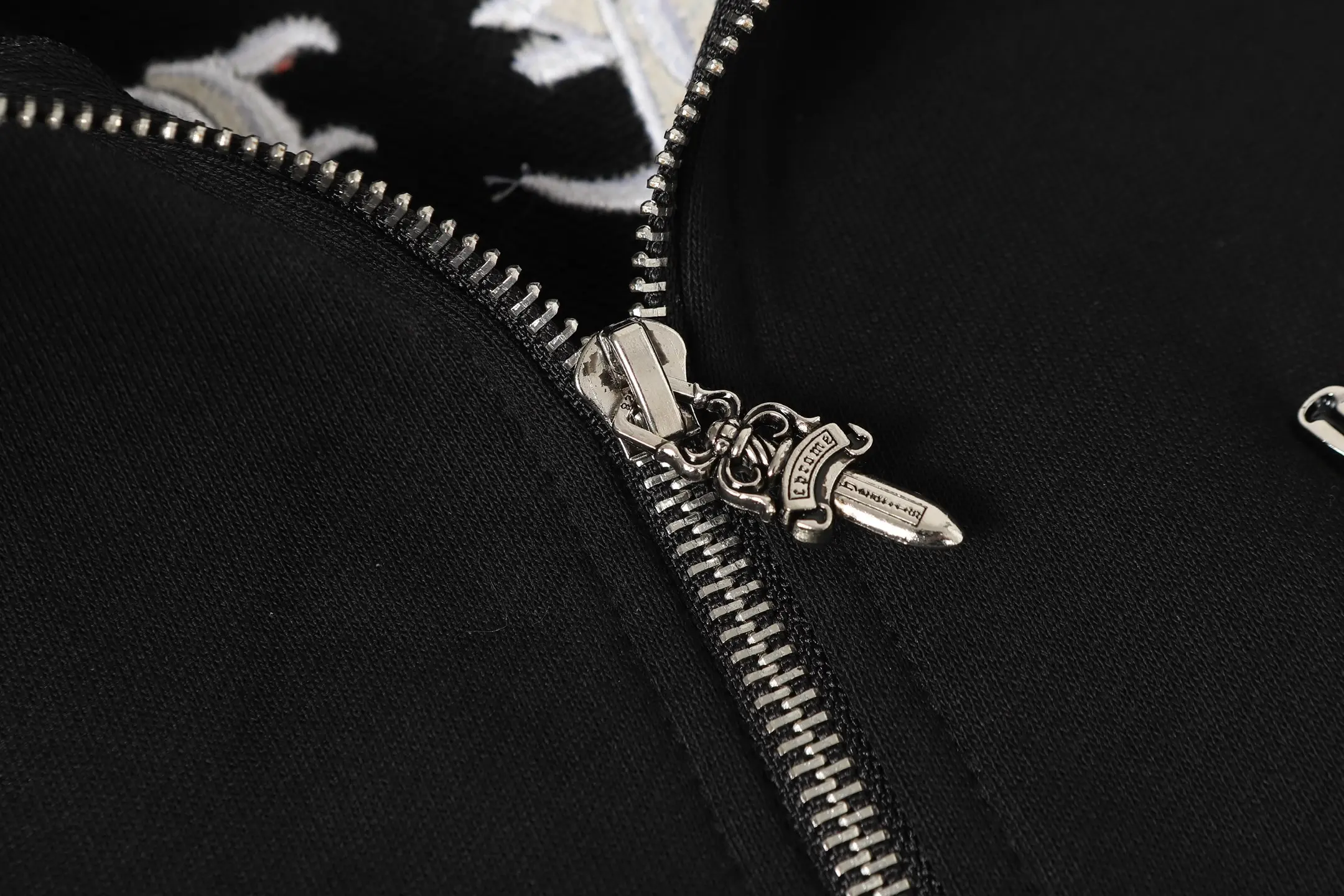 Logo-Print Zip-Up Hoodie D15513983 — view 7