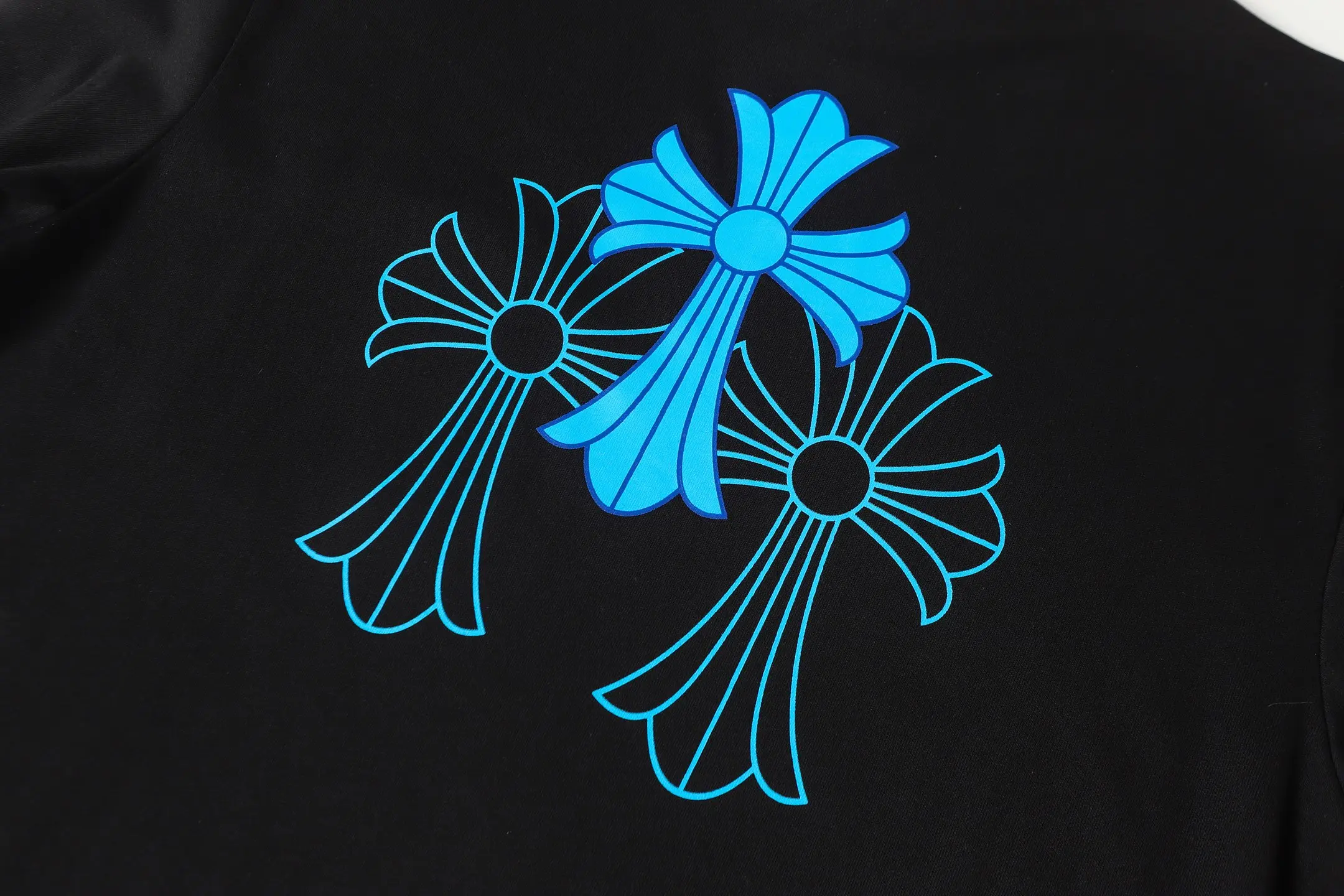 Logo Print Long-Sleeve Cotton T-Shirt D10013905 — view 8