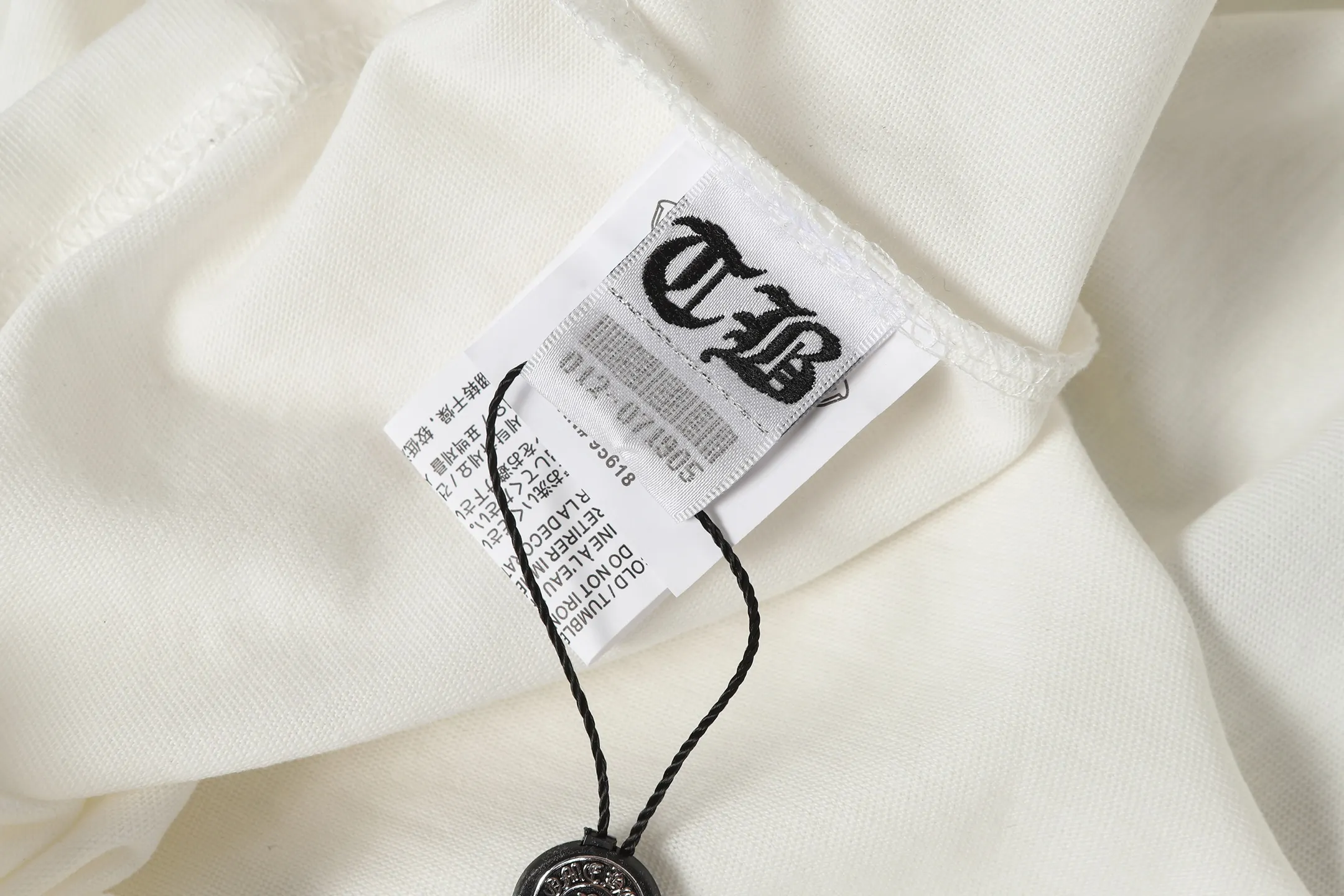 Logo-Print Cotton Long-Sleeve T-Shirt D10013906 — view 9