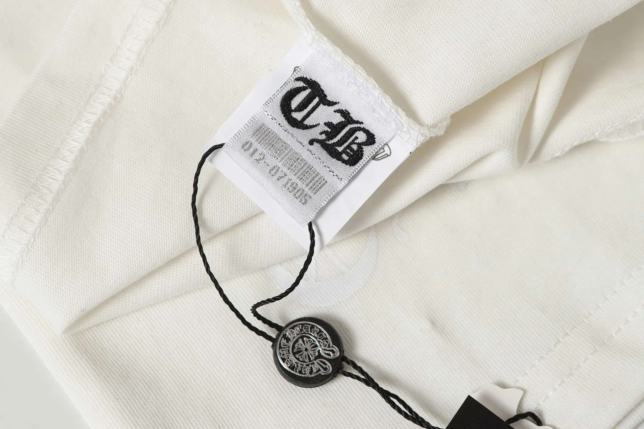 Logo Print Long-Sleeve Pocket T-Shirt D10013903 — view 9