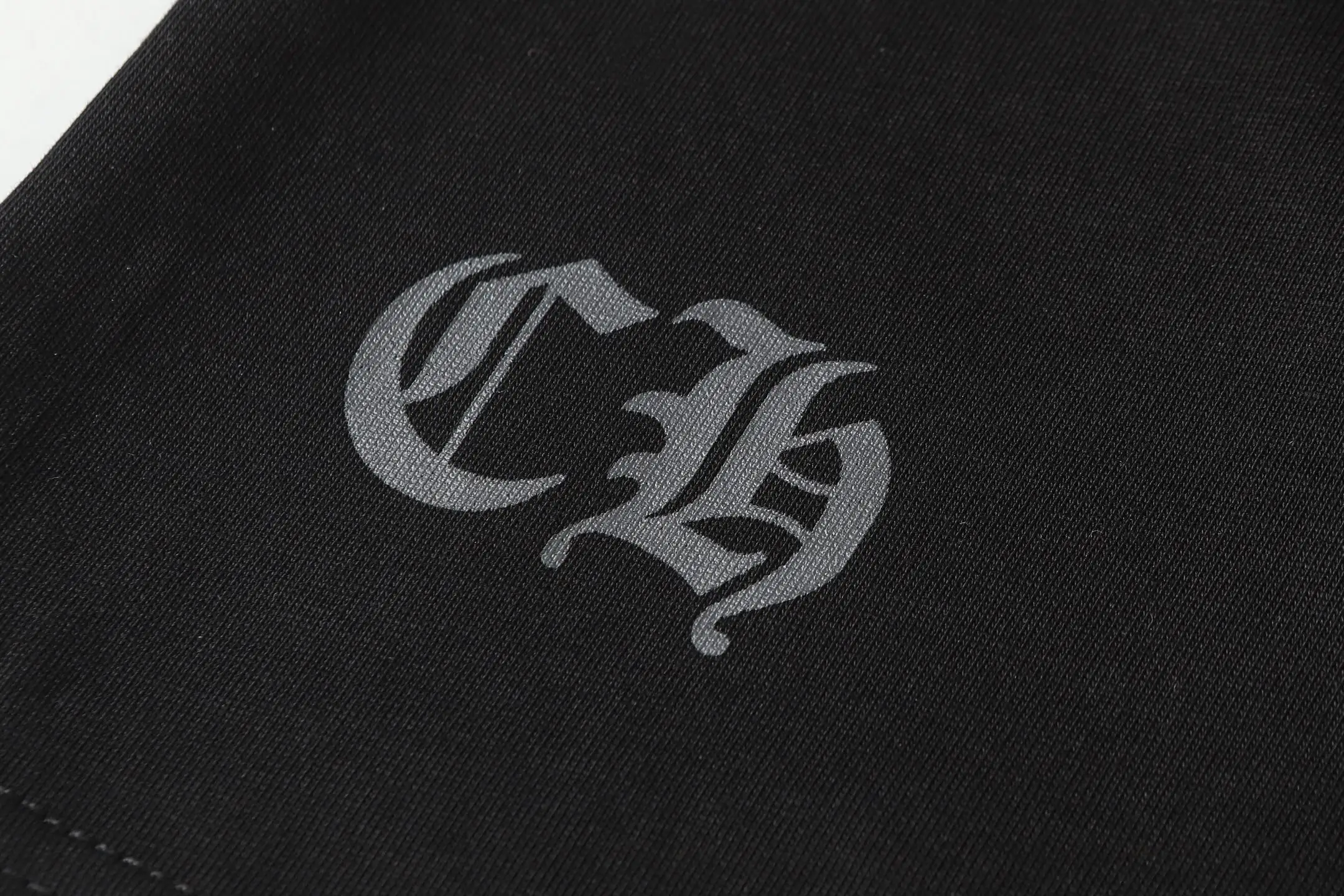Logo Print Long-Sleeve Pocket T-Shirt D10013902 — view 6