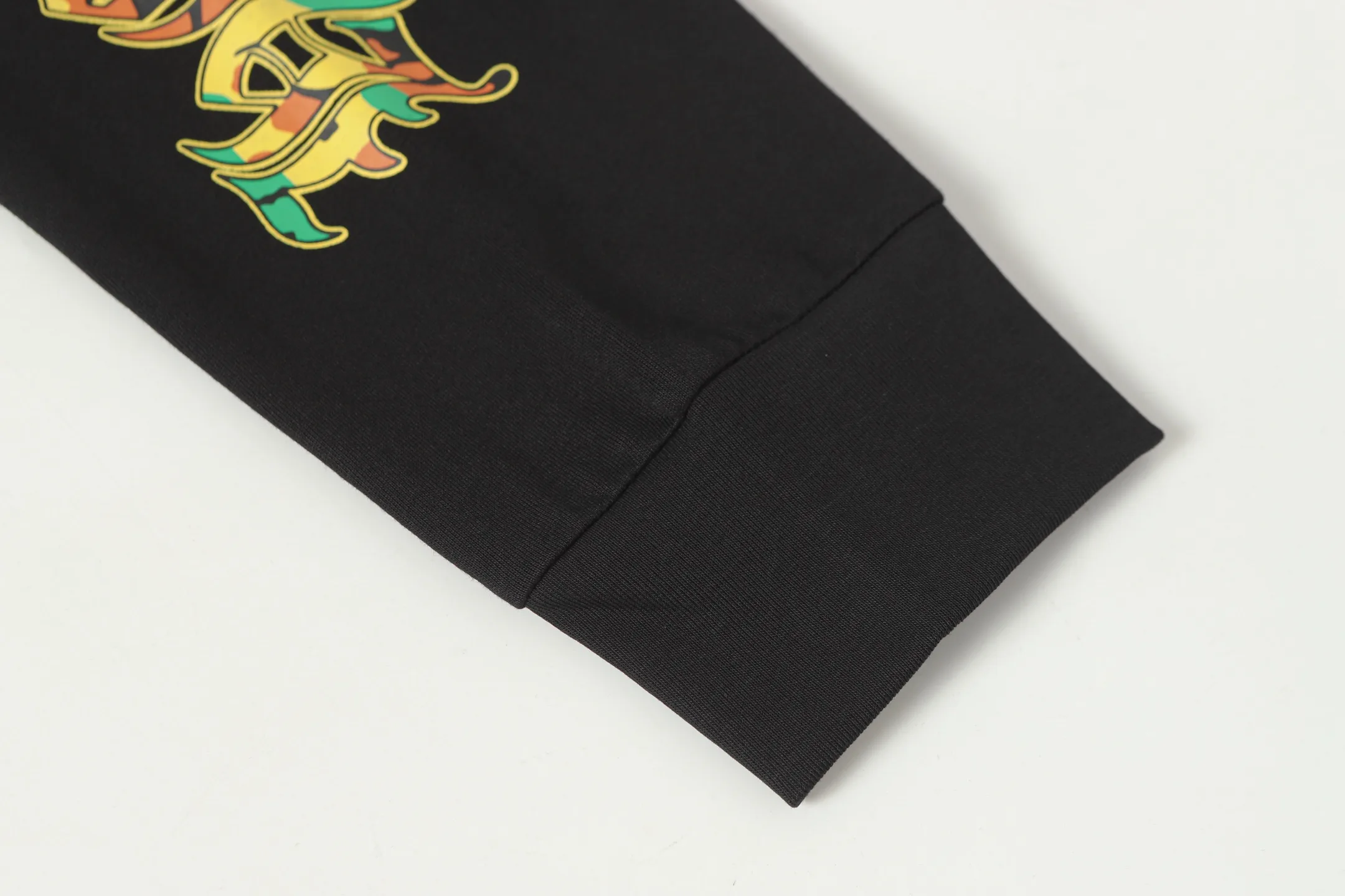 Logo Print Long-Sleeve T-Shirt D10013894 — view 12