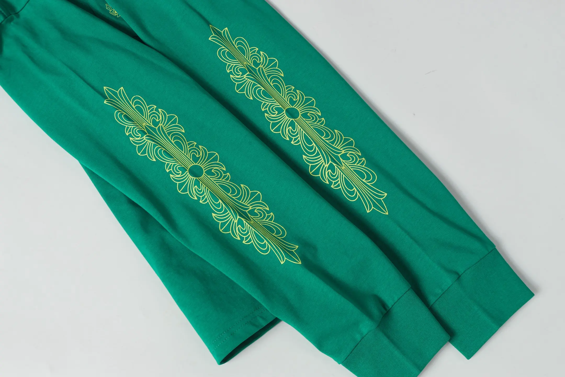 Logo Print Long-Sleeve Pocket T-Shirt D10013893 — view 11