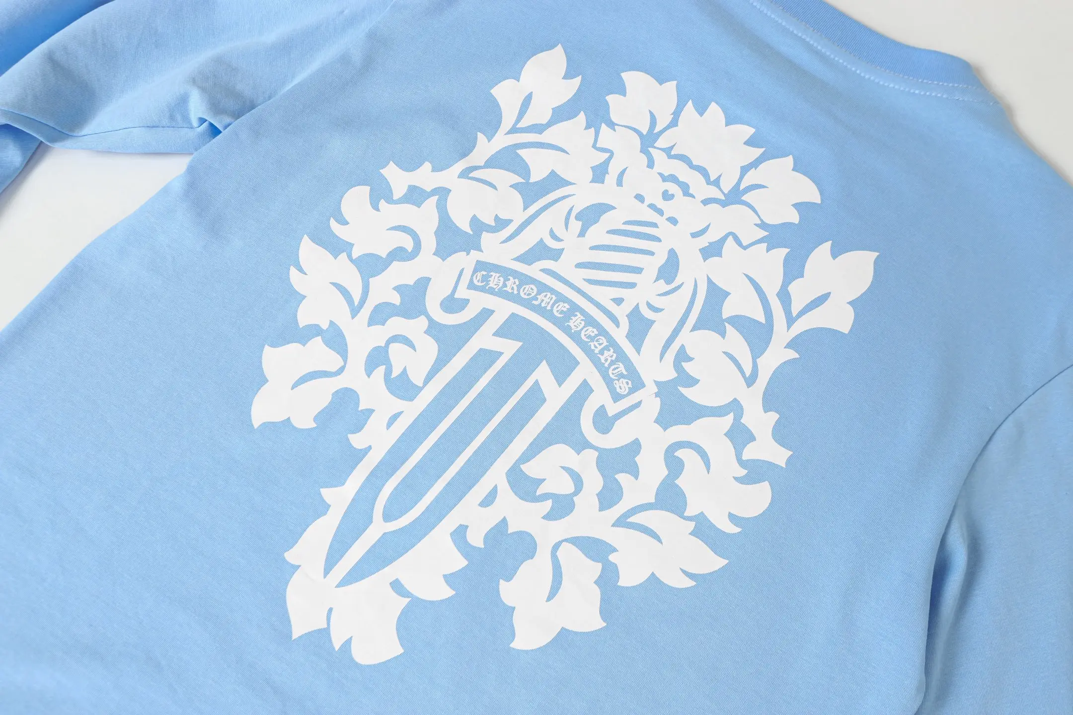 Dagger Print Long-Sleeve T-Shirt D10013878 — view 11