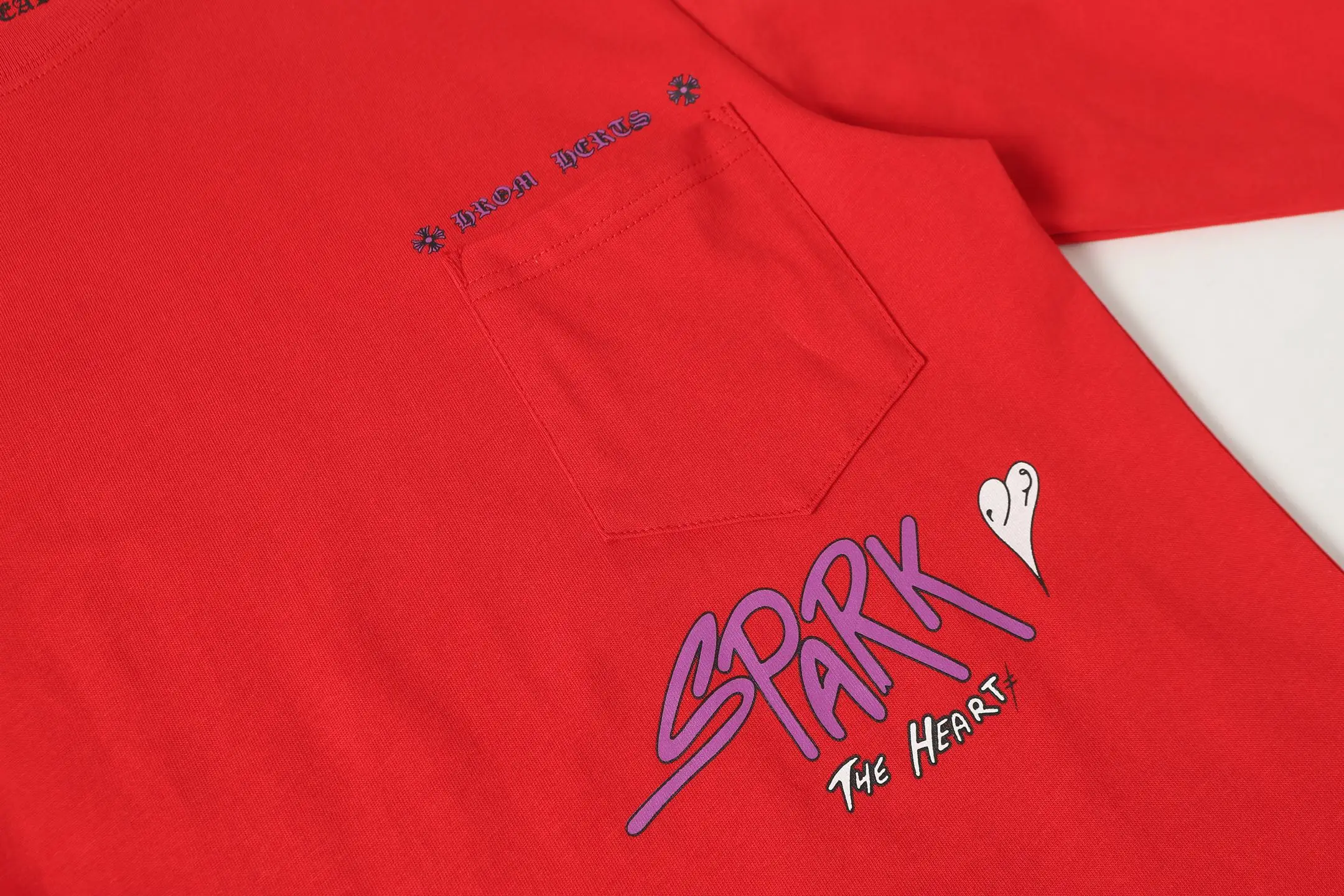 Graffiti Print Long-Sleeve T-Shirt D10013978 — view 6
