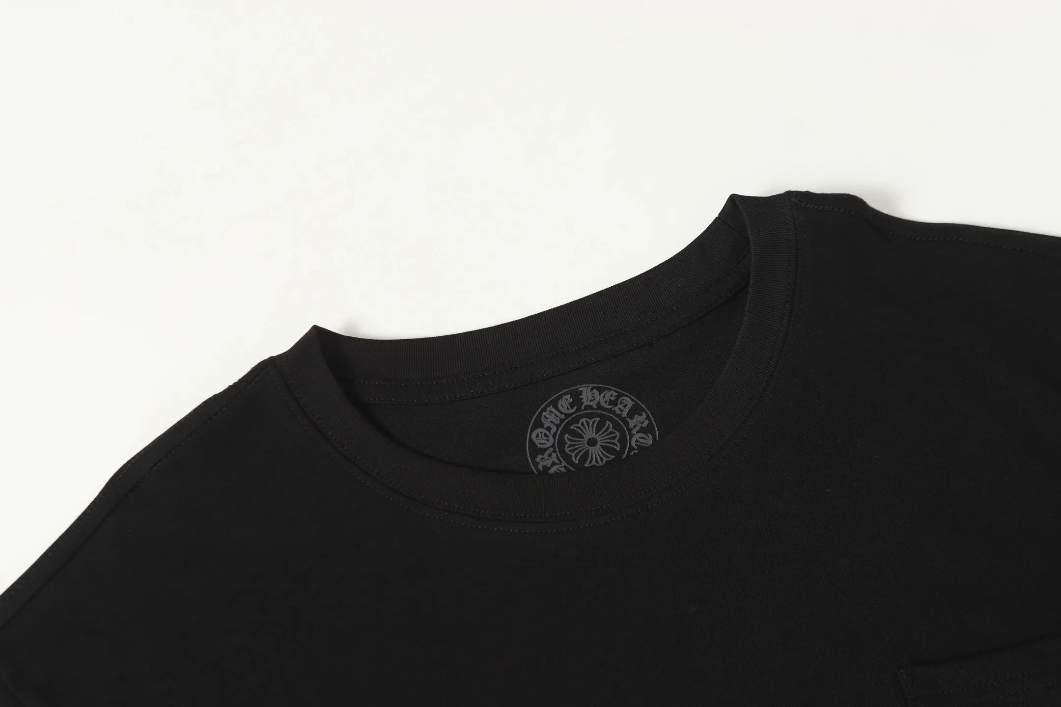 Logo-Print Cotton-Jersey Pocket T-Shirt D10014008 — view 3