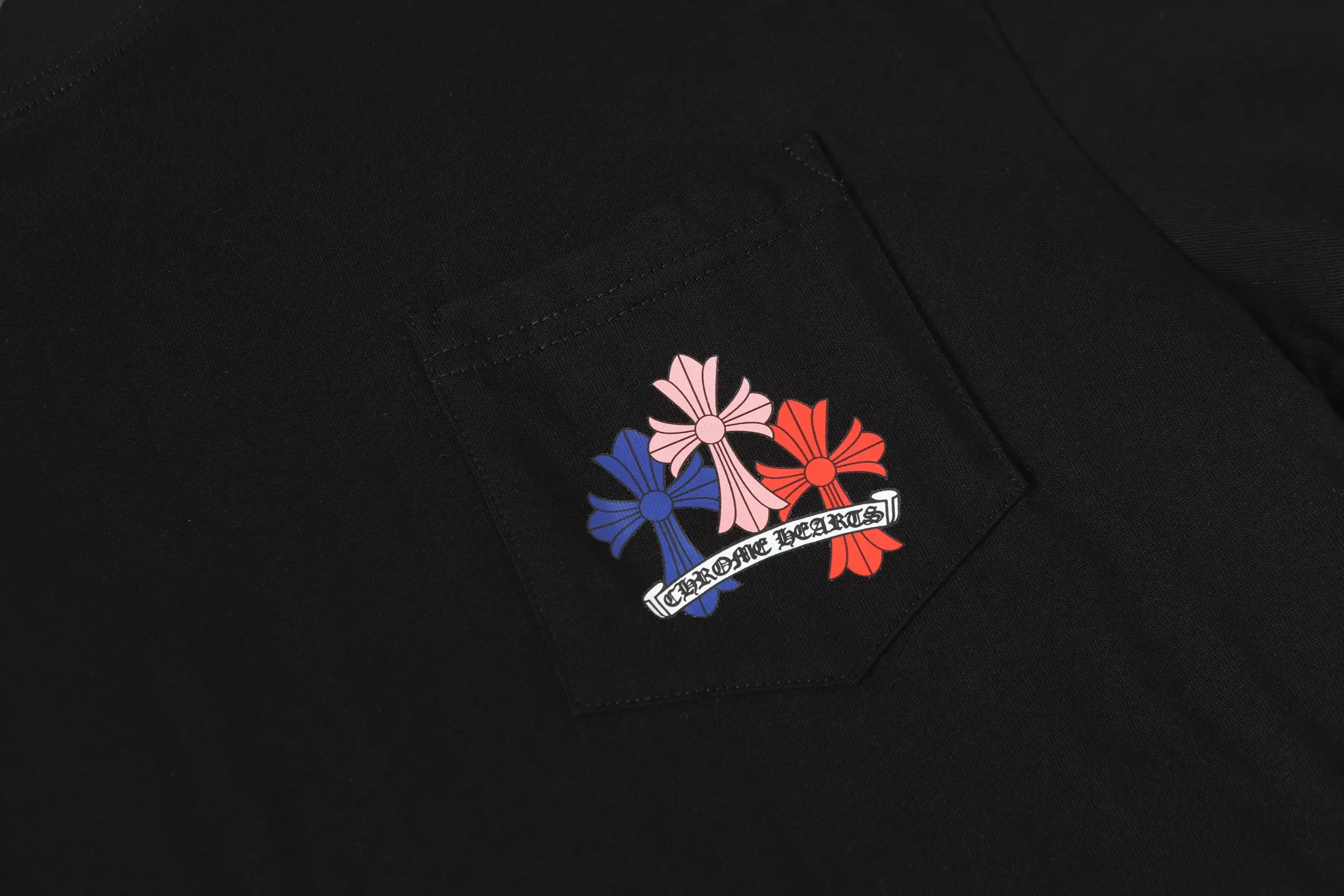 Multi-Color Cross Pocket T-Shirt D10014011 — view 5