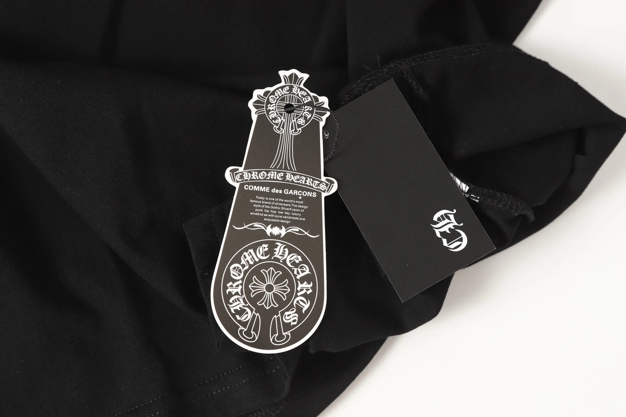 Multi-Color Cross Pocket T-Shirt D10014011 — view 9