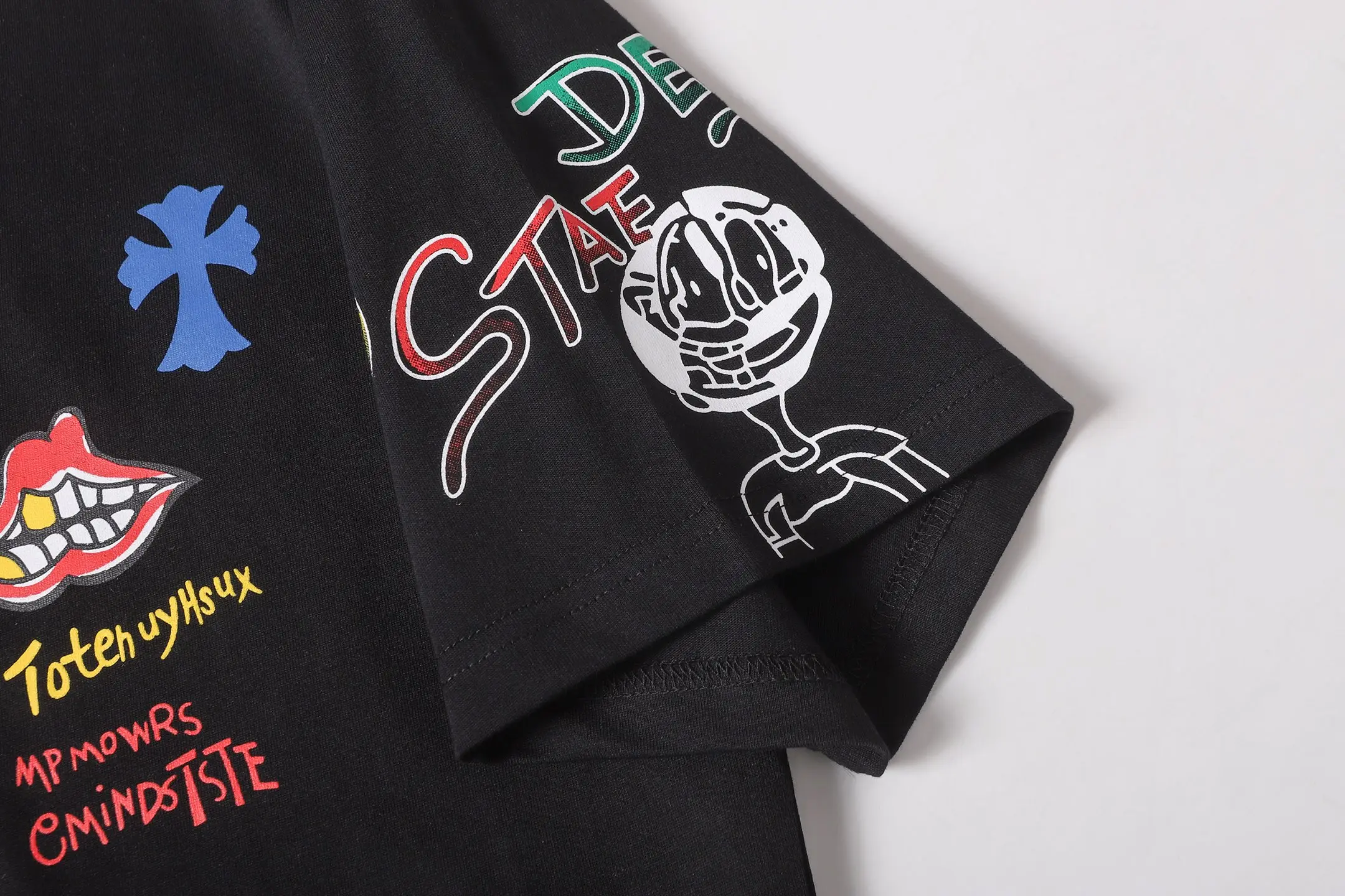 Graffiti Print Cotton T-Shirt D10514020 — view 6