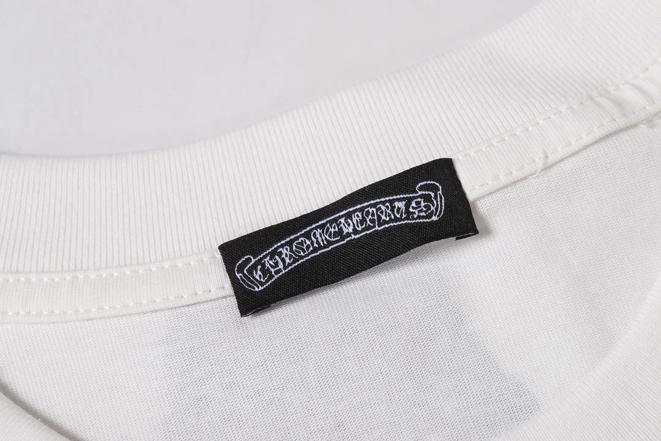 Chrome Hearts Cross Graphic Embroidered T-Shirt D11014099 — view 5