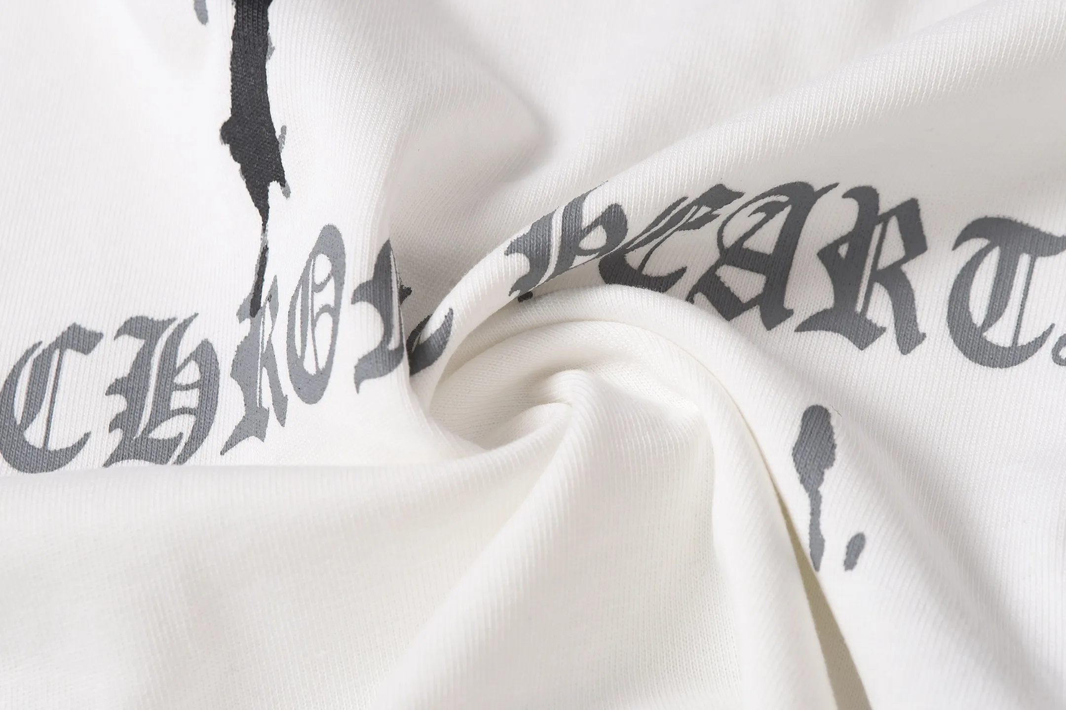 Chrome Hearts Cross Graphic Embroidered T-Shirt D11014099 — view 10