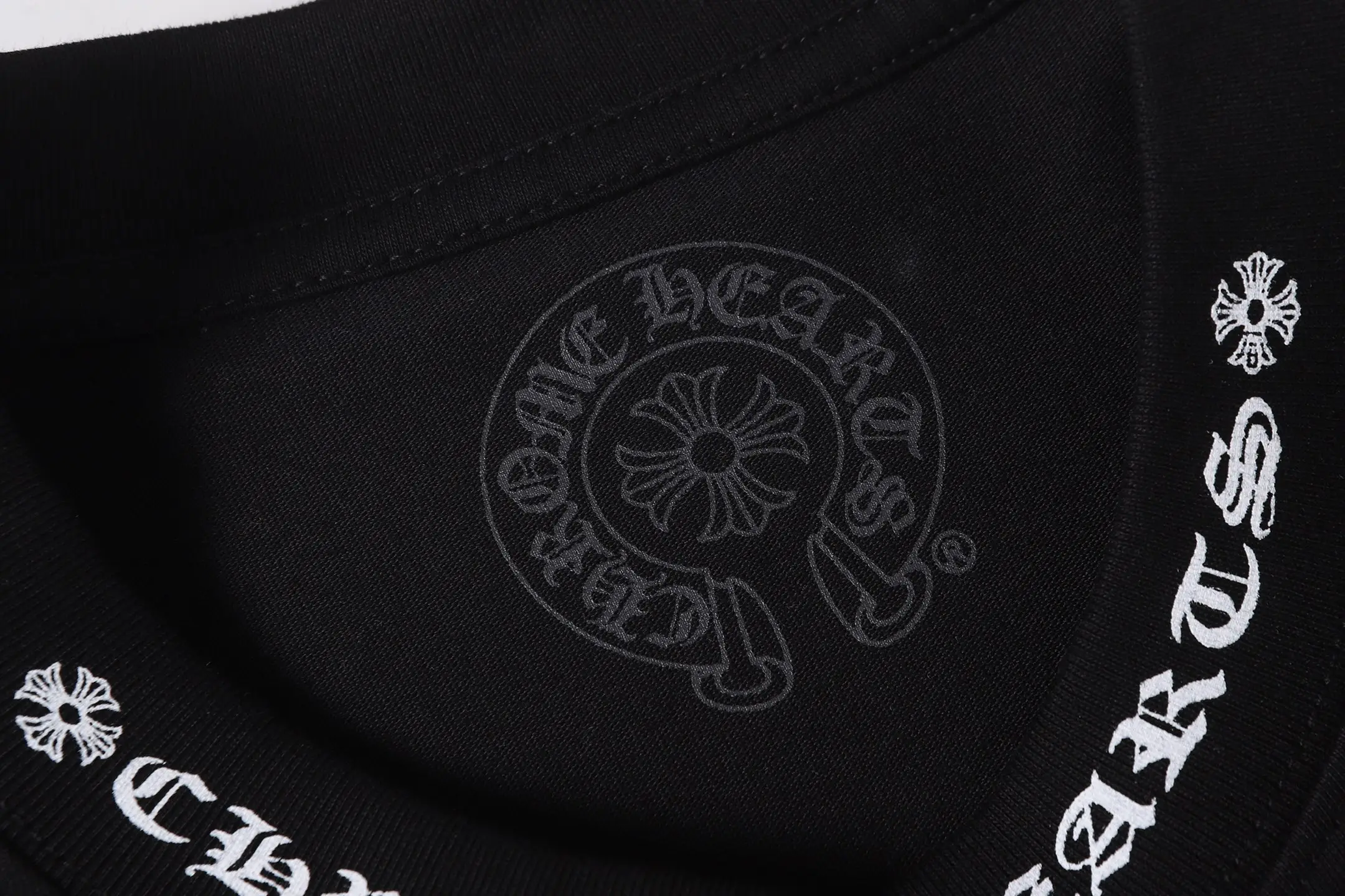 Logo-Embroidered Mock-Neck Cotton T-Shirt D9514024 — view 5