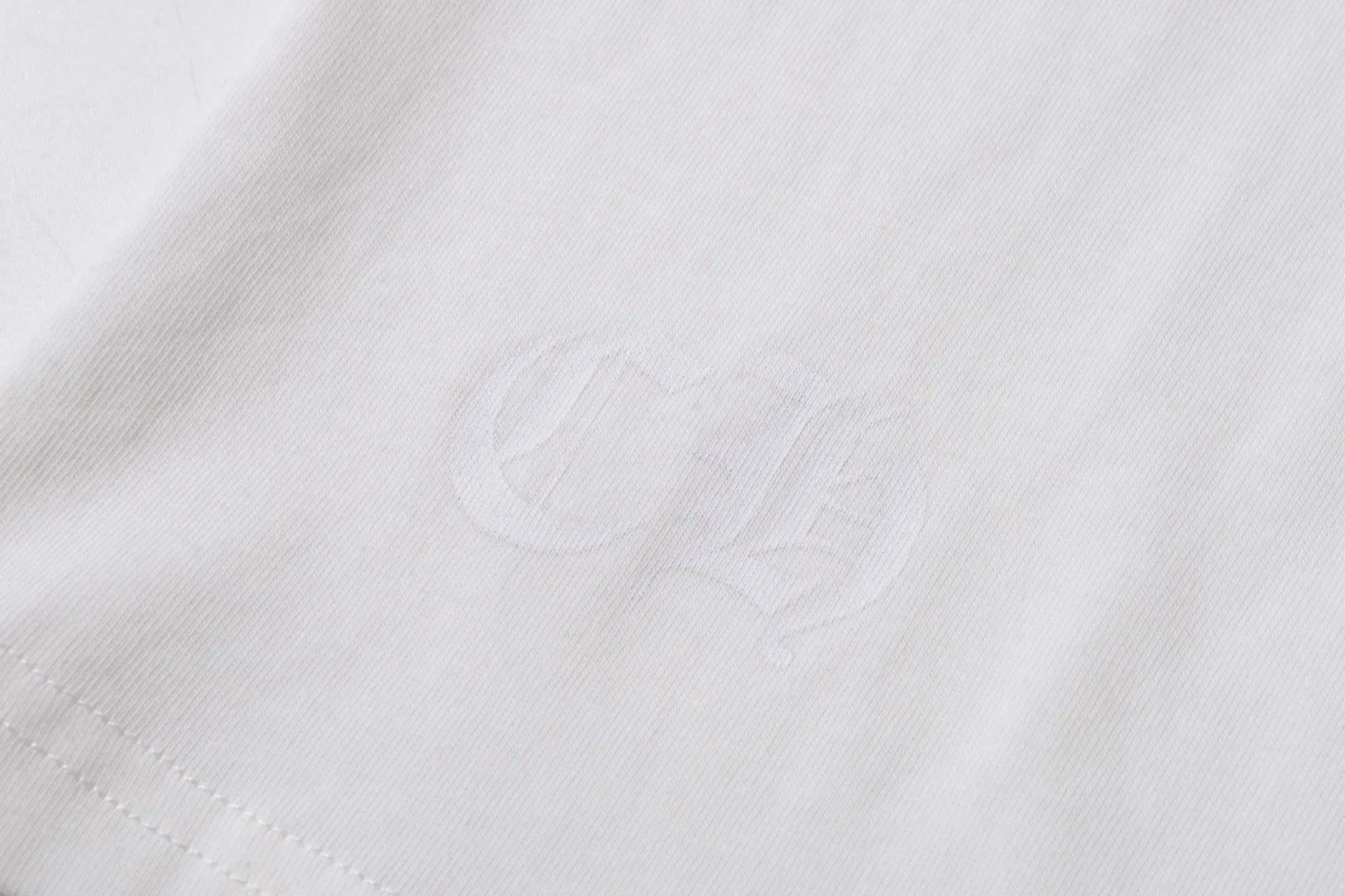 Horseshoe Logo Glow-in-the-Dark T-Shirt D10014109 — view 9