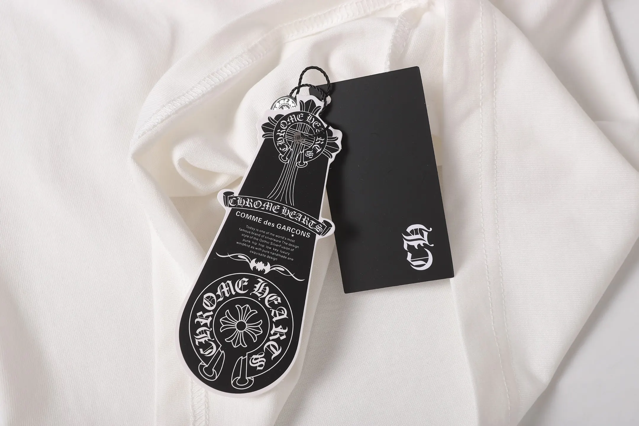 Chrome Hearts Horseshoe Flag Print T-Shirt D9514105 — view 13