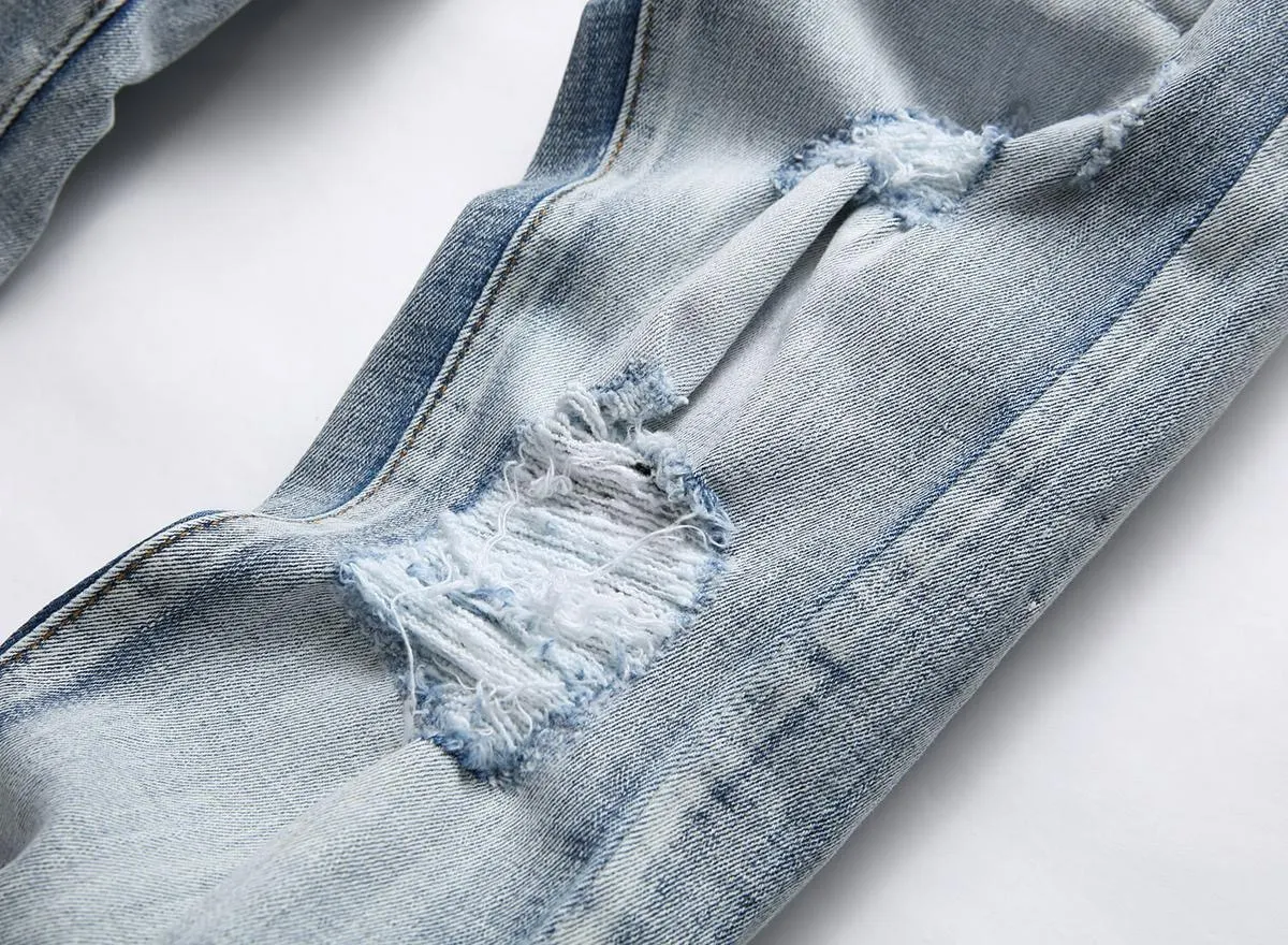 Distressed Slim-Fit Appliqué Jeans D14523124 — view 9