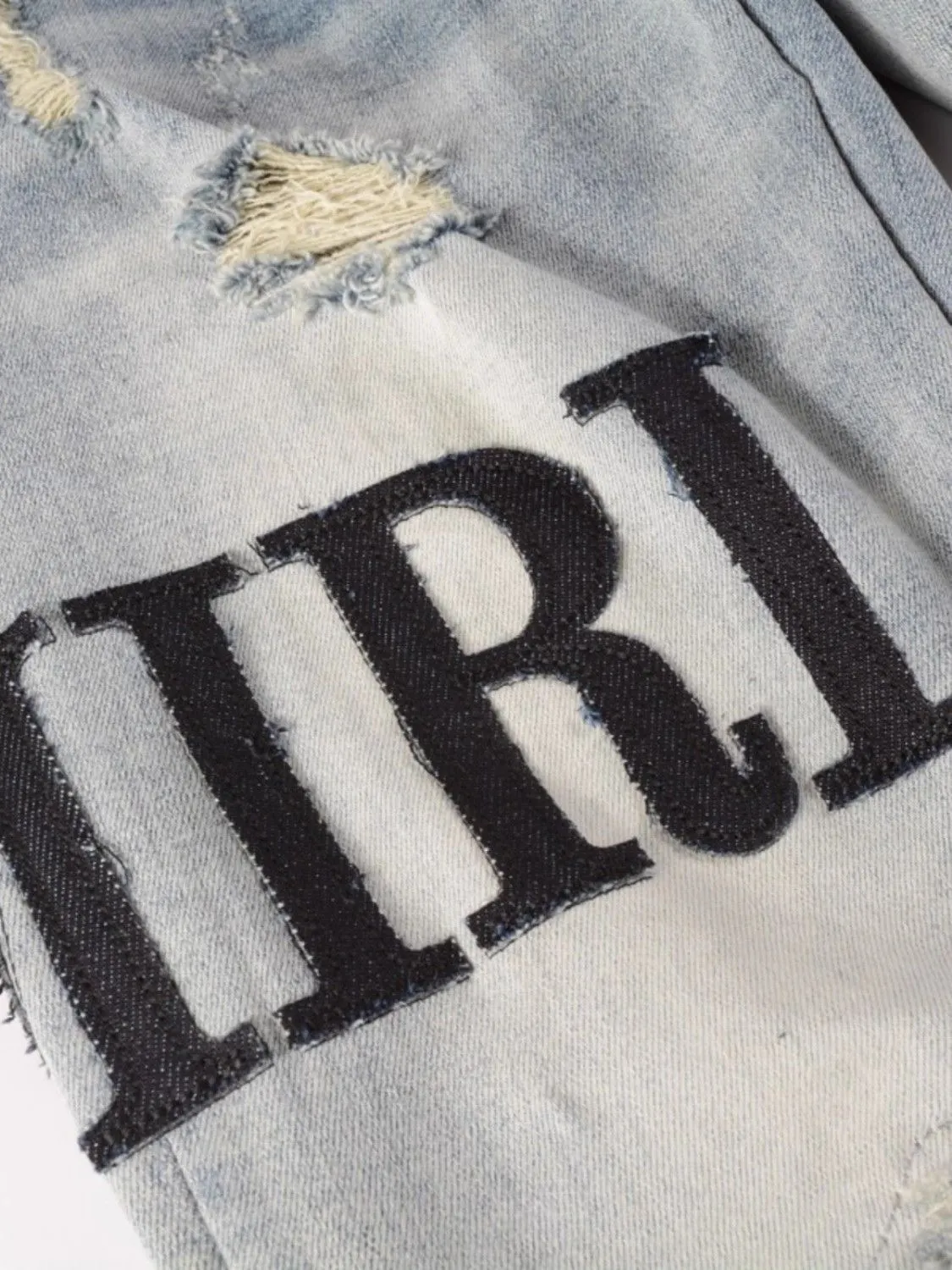 Distressed Logo-Appliqué Slim-Fit Jeans D14523121 — view 5