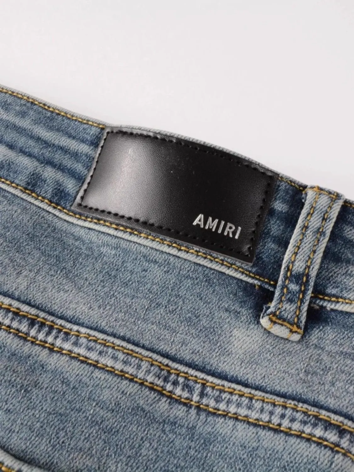 Distressed Logo-Appliqué Slim-Fit Jeans D14523121 — view 6
