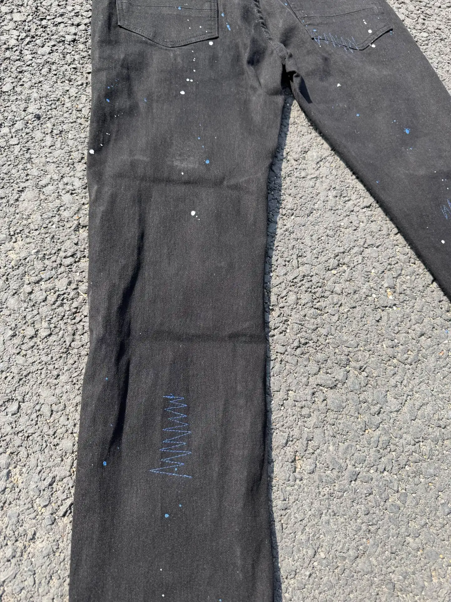 Distressed Slim-Fit Graphic Jeans D15423119 — view 13
