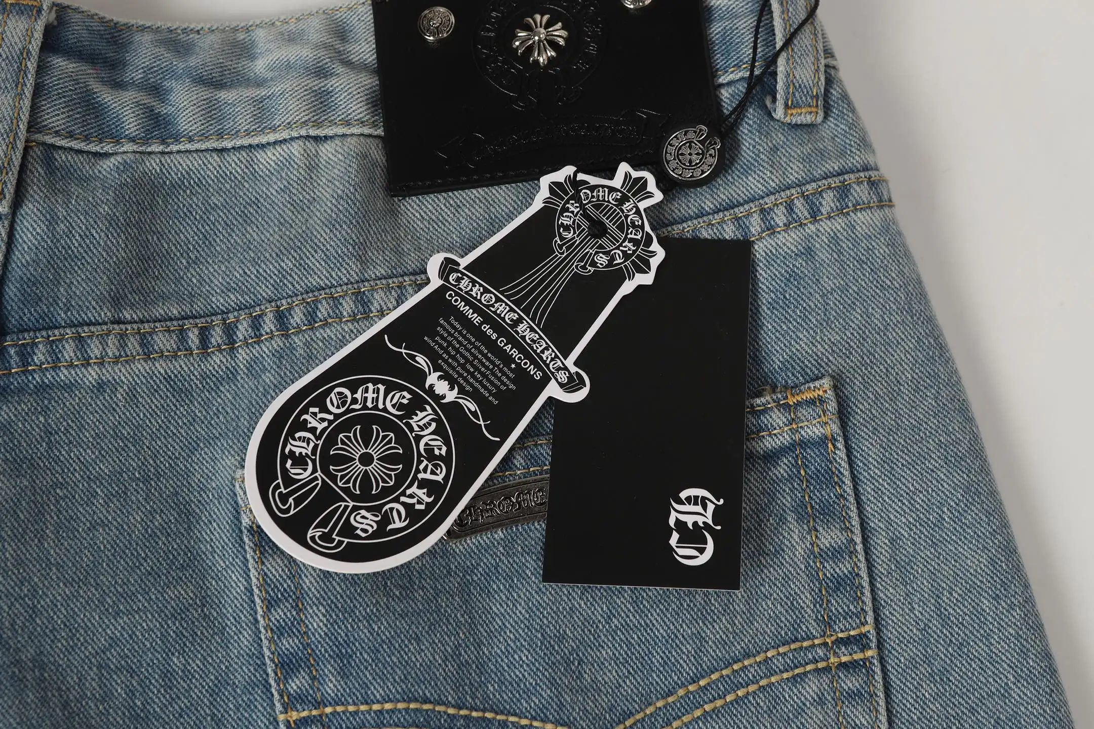 Cross Patch Flared Jeans D17013989 — view 13