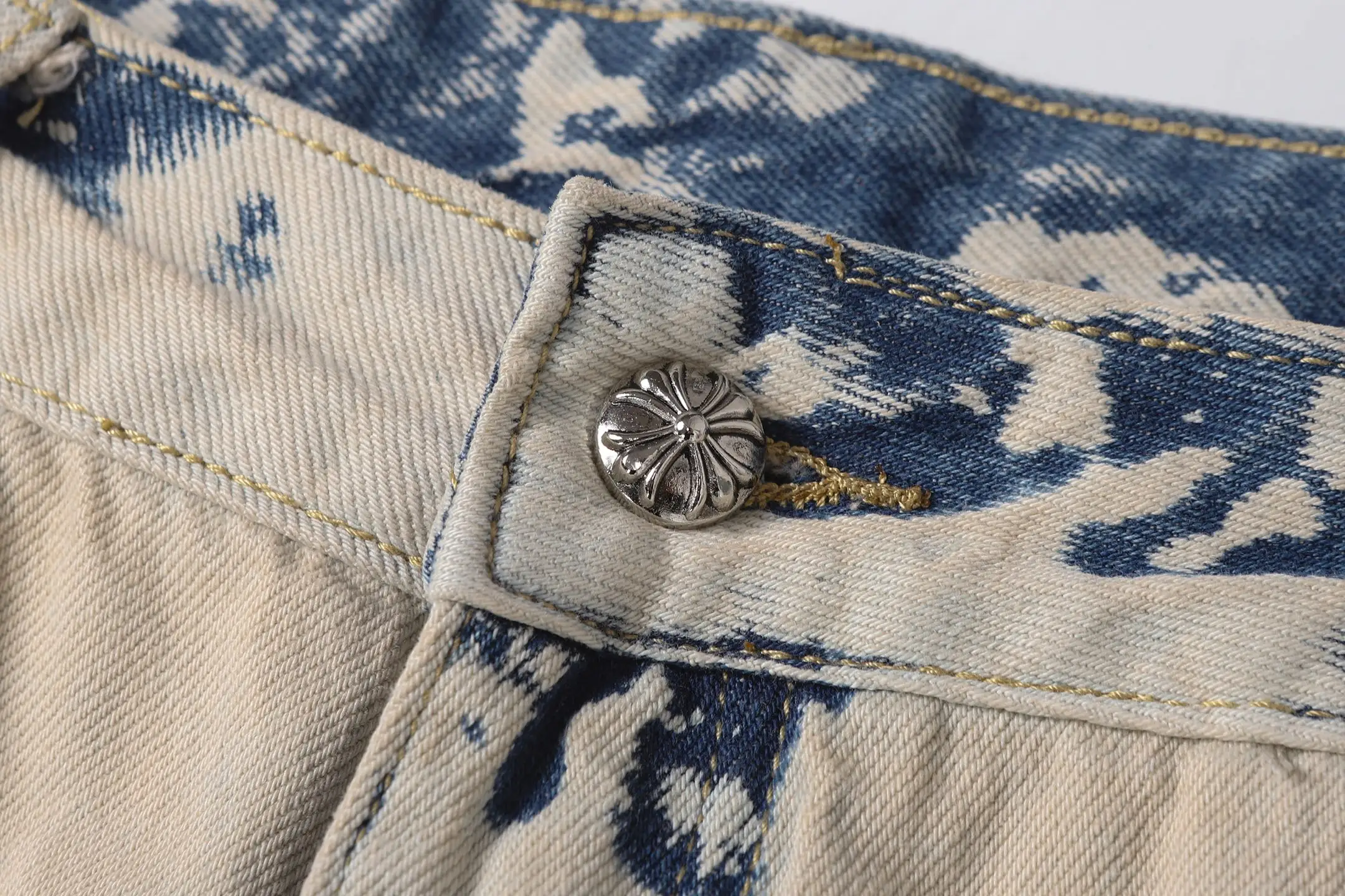 Cross Patch Tie-Dye Distressed Jeans D17514014 — view 6