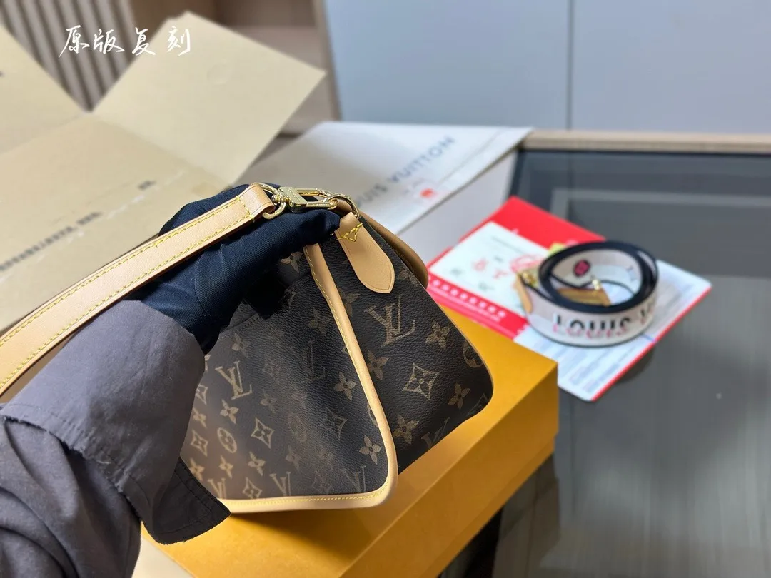 Diane Monogram Shoulder Bag D30018045 — view 4