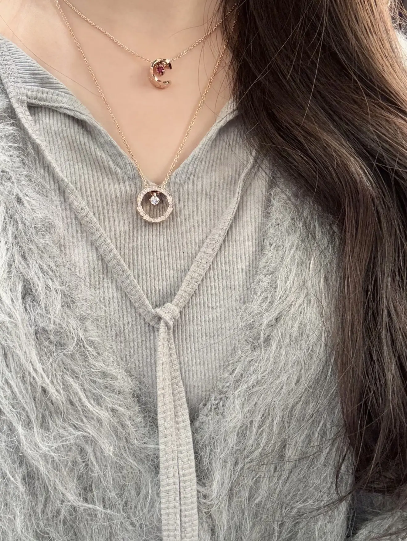 Quilted Pattern Pendant Necklace (Gold-Plated Brass) D12018423 — view 8