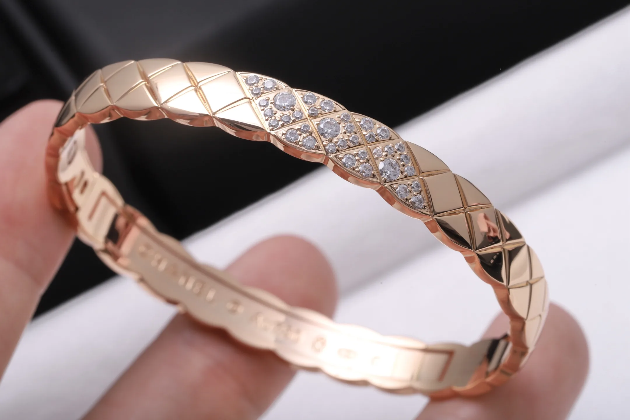 Quilted Pattern Bangle (Gold-Plated Brass) D16518422 — view 5