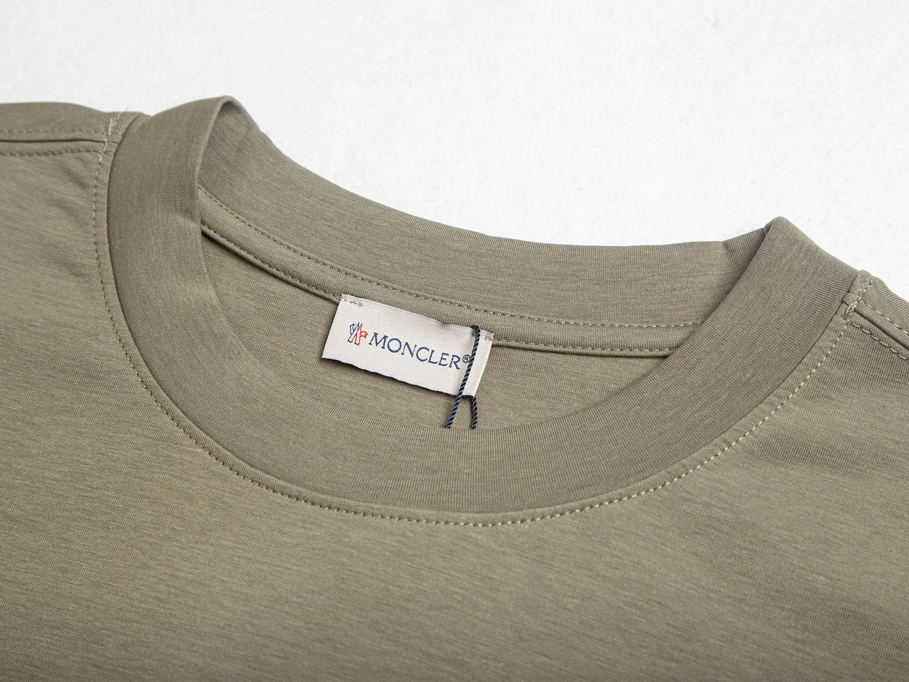Logo-Patch Cotton-Blend Long-Sleeve T-Shirt D20021749 — view 8