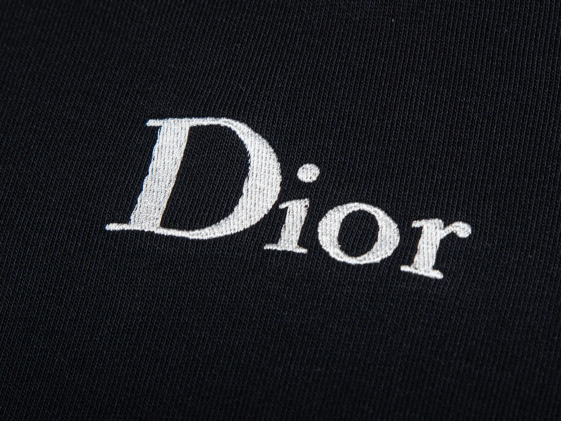 Logo Embroidery Half-Zip Sweatshirt D24021714 — view 3