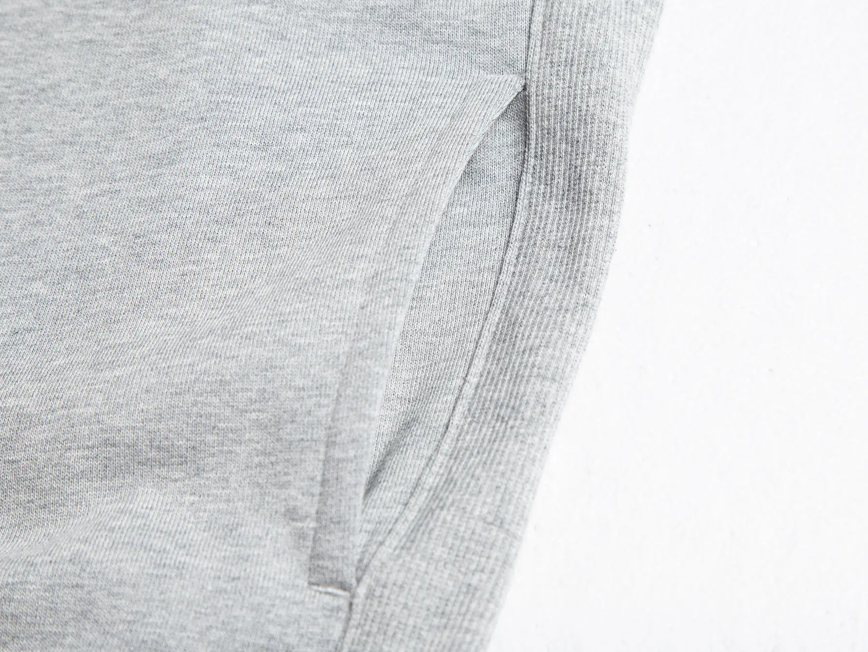 Logo Embroidery Half-Zip Sweatshirt D24021713 — view 6