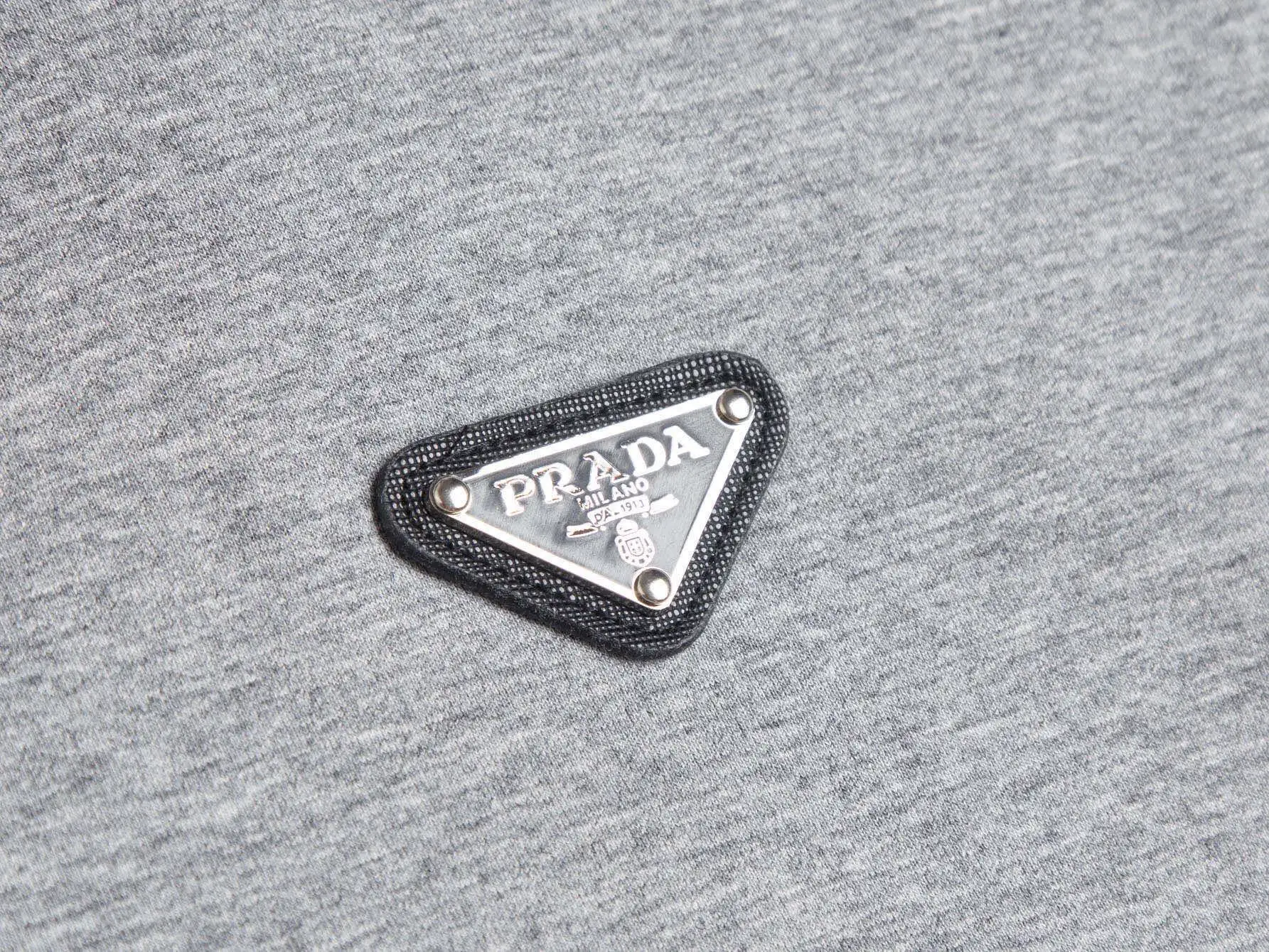 Logo-Badge Half-Zip Cotton Sweatshirt D24521687 — view 3