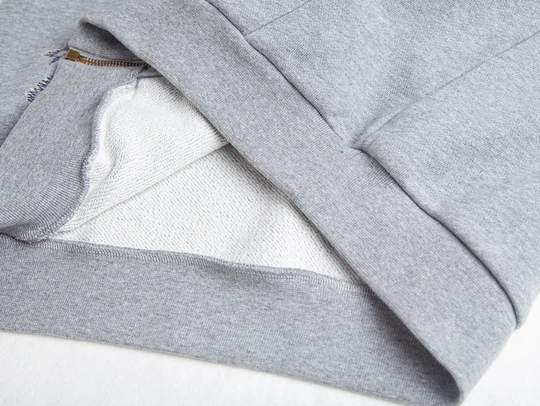 Logo Embroidered Zip-Up Hoodie D30021704 — view 12